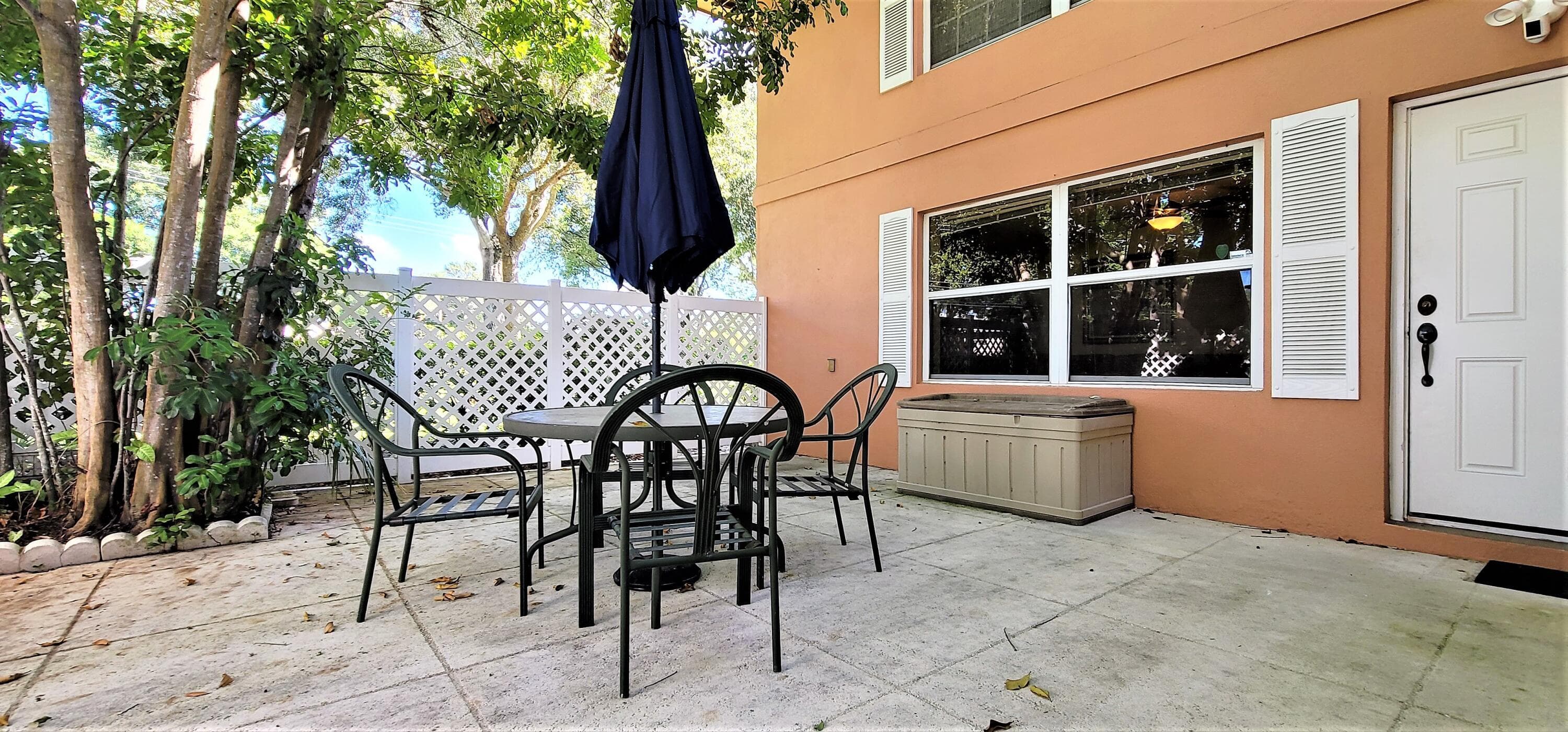 1909 Hartford Court, West Palm Beach, FL 33409 — photo 2 of 21
