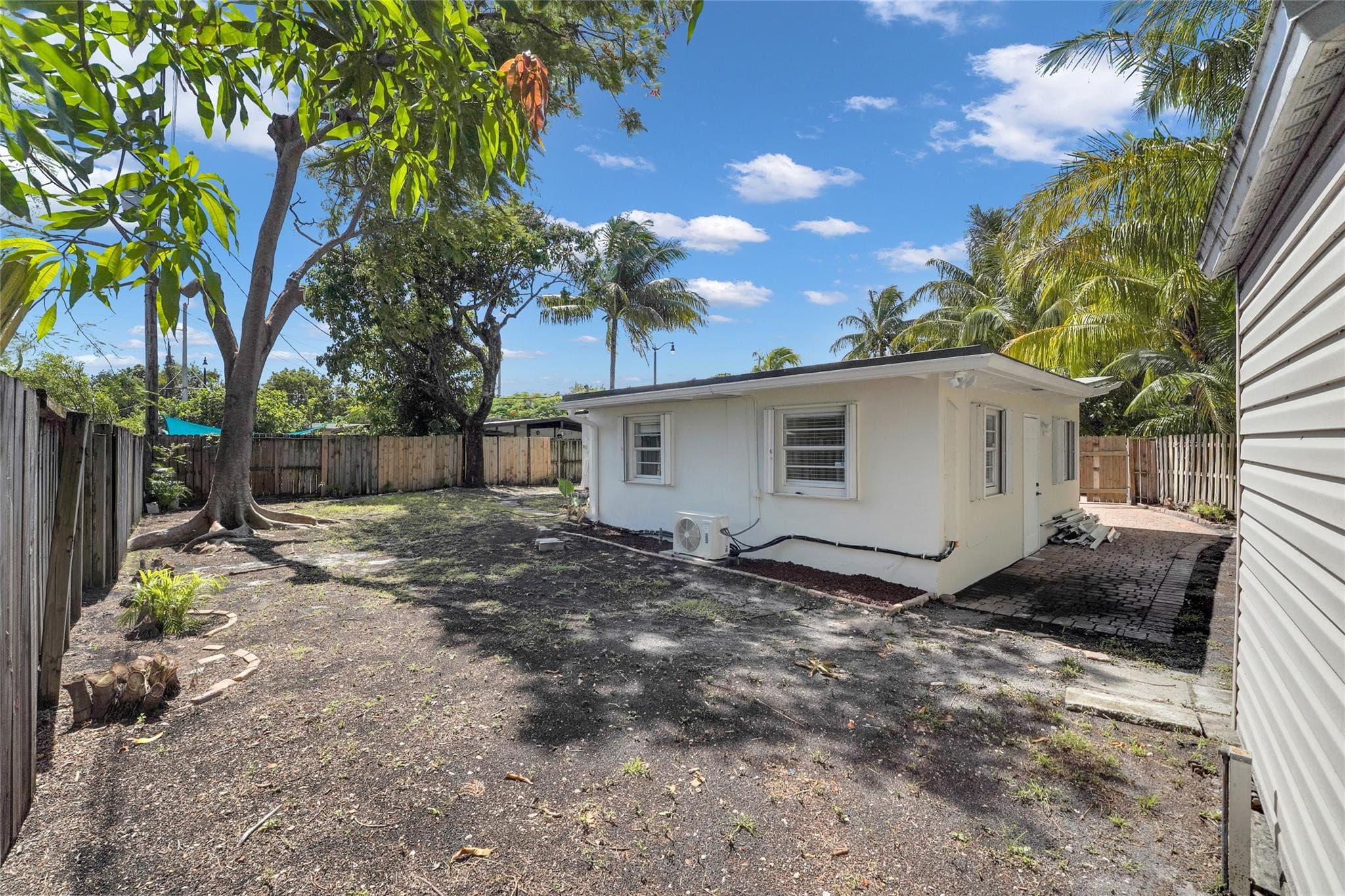 812 NE 4th Avenue, Pompano Beach, FL 33060 — photo 40 of 45