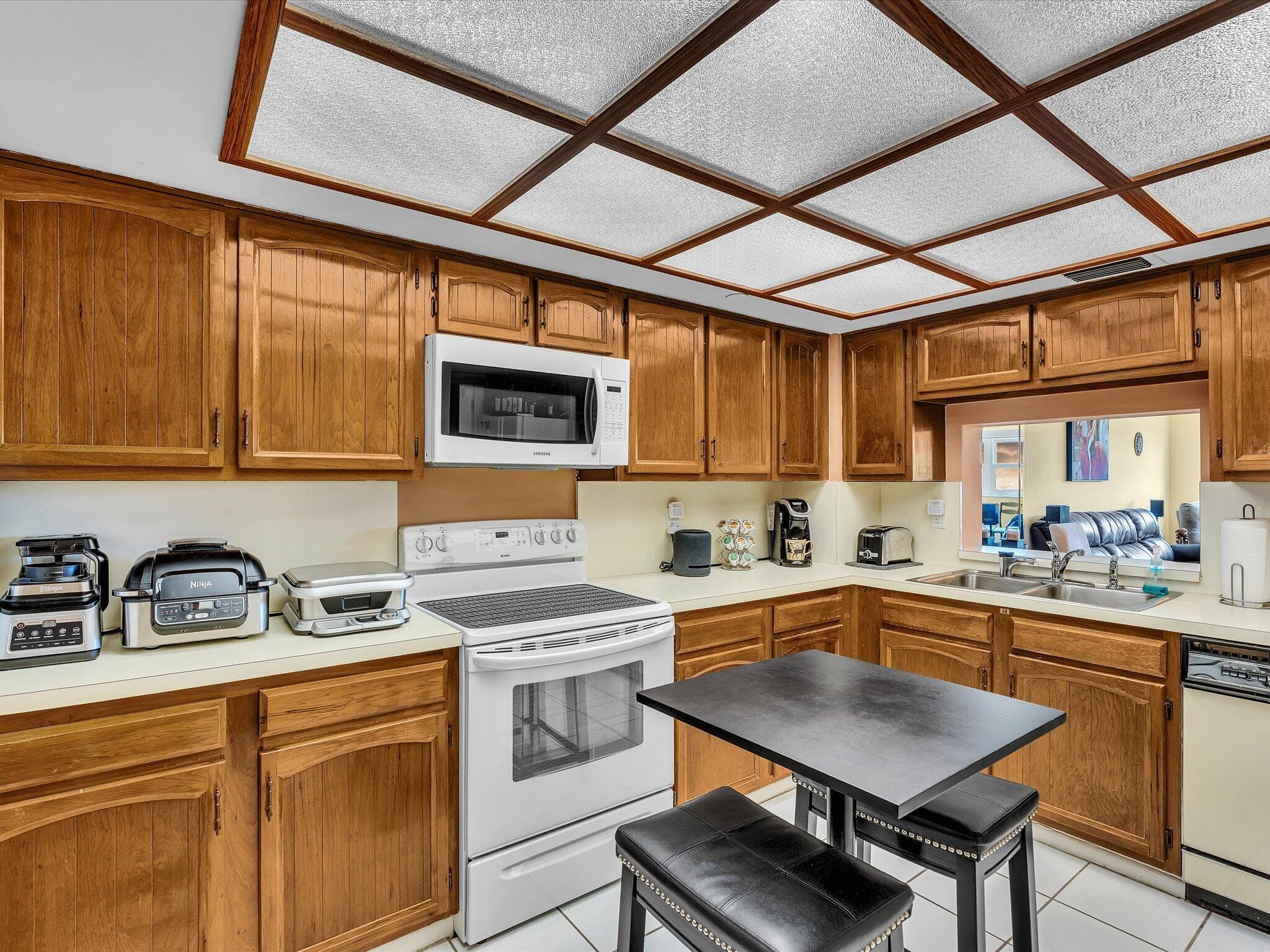 3200 Port Royale Drive N 910, Fort Lauderdale, FL 33308 — photo 26 of 86