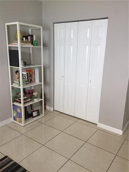 2741 NE 8th Avenue 14, Wilton Manors, FL 33334 — photo 14 of 24