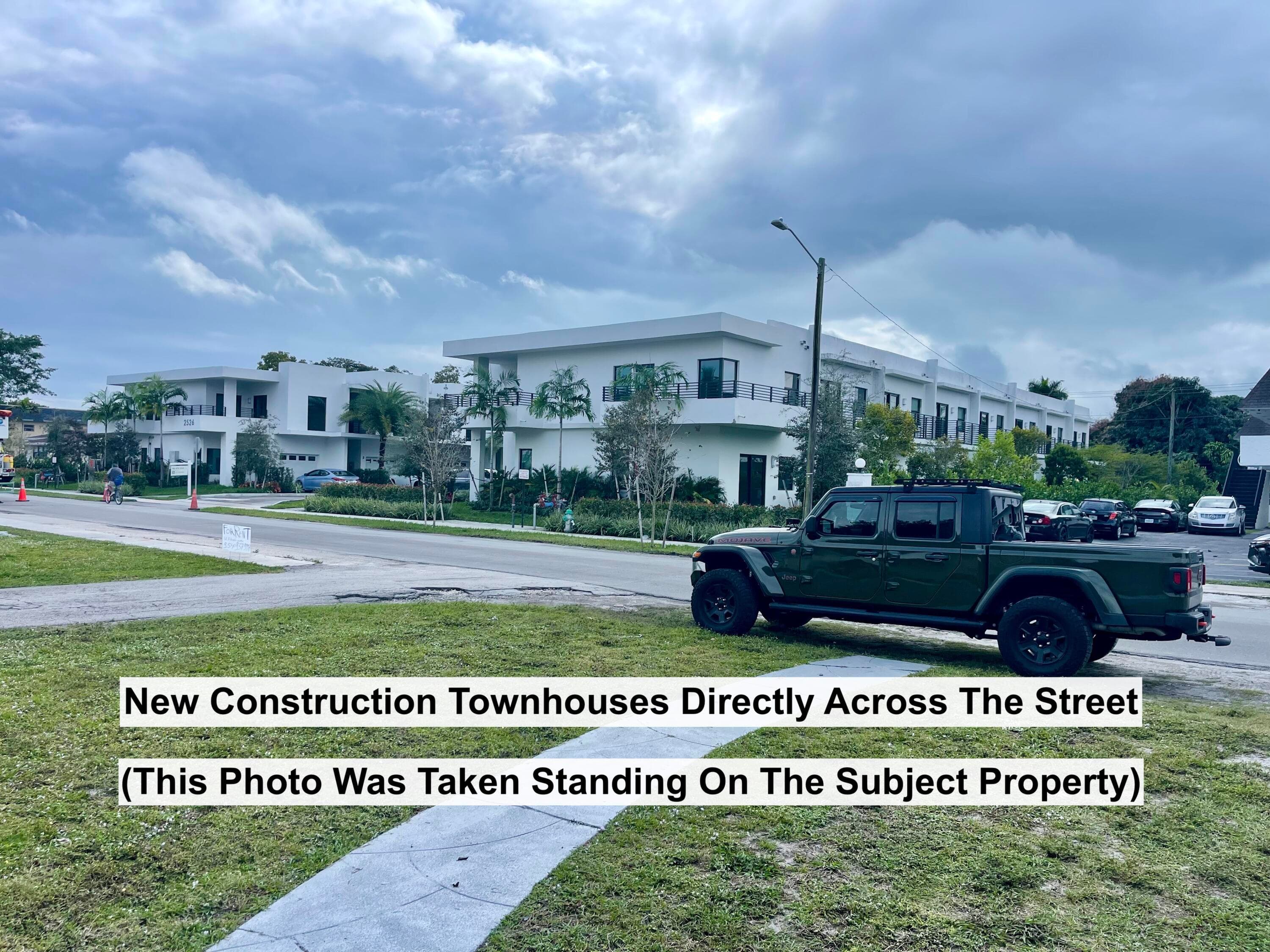 2531 Pierce Street, Hollywood, FL — photo 11 of 38