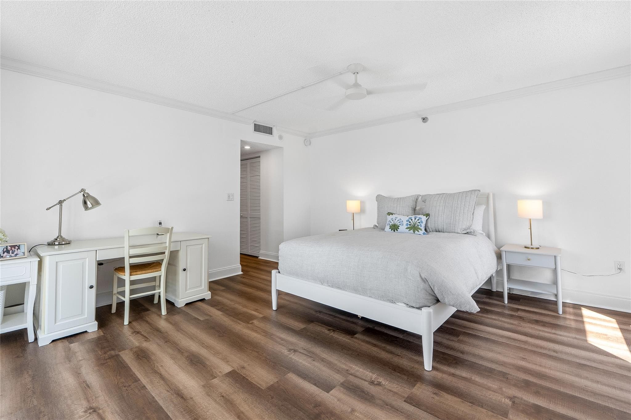 20515 E Country Club Drive 1848, Miami, FL 33180 — photo 14 of 28