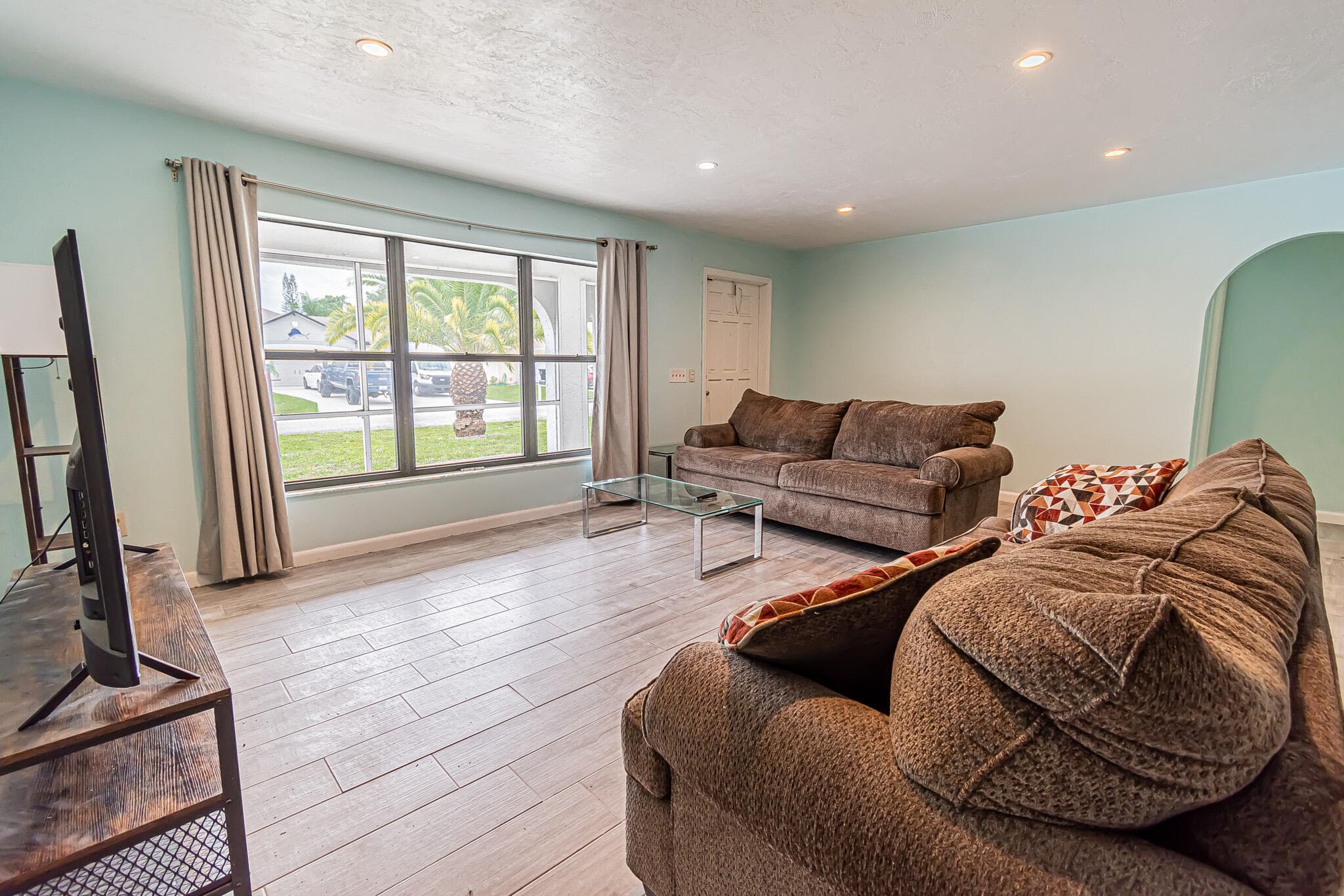 188 NW Broadview Street, Port St. Lucie, FL 34983 — photo 4 of 35
