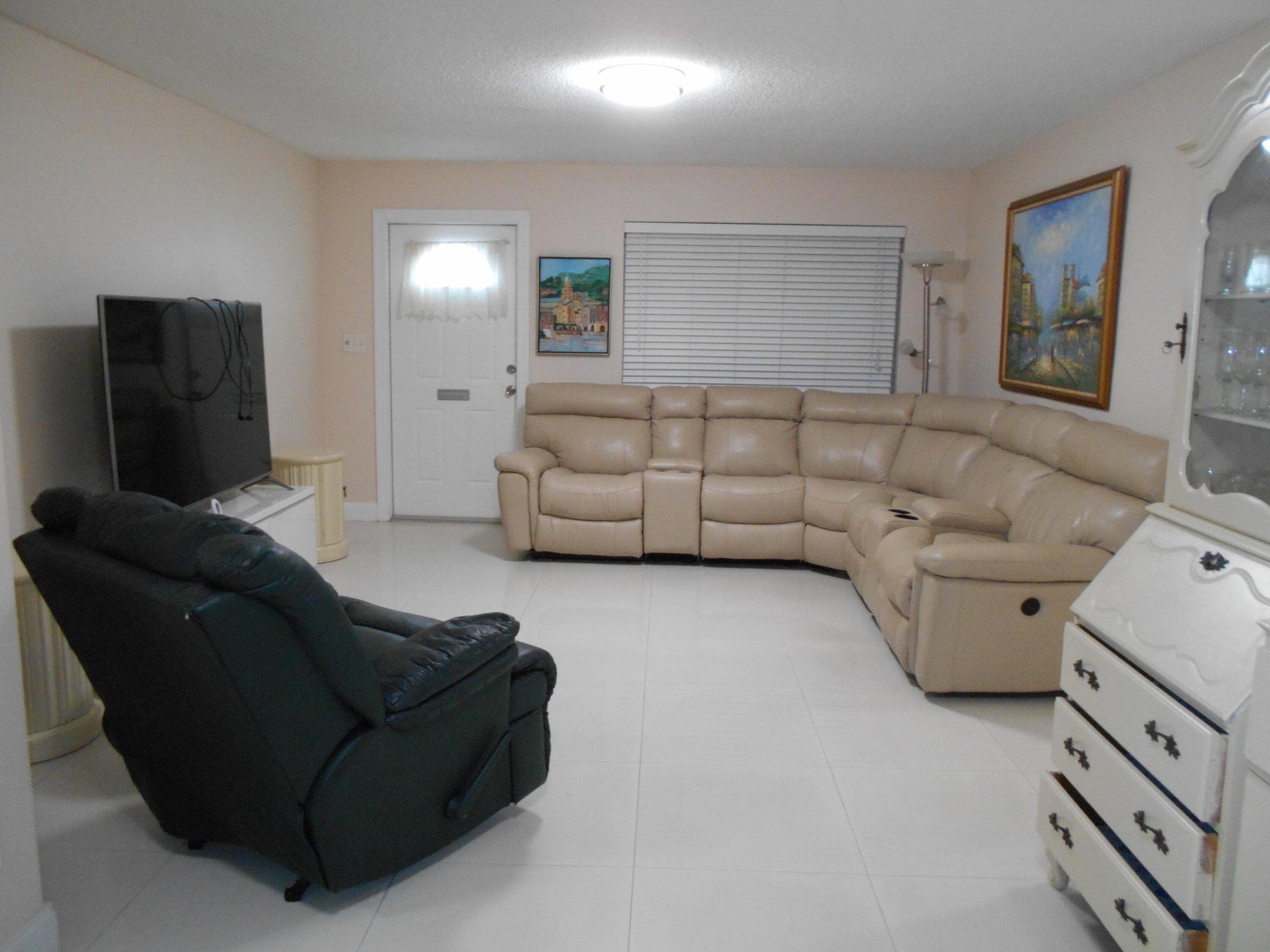 38 Leisure Boulevard, Pompano Beach, FL 33064 — photo 7 of 25