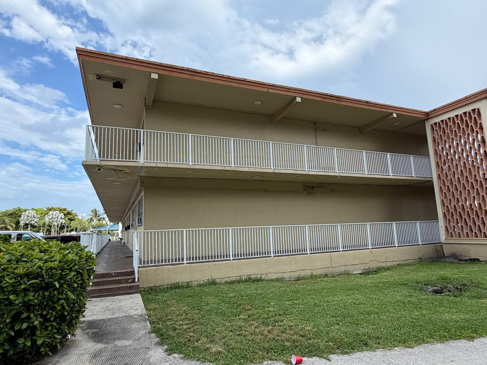 26 Diplomat Parkway, Hallandale, FL 33009 — photo 12 of 14