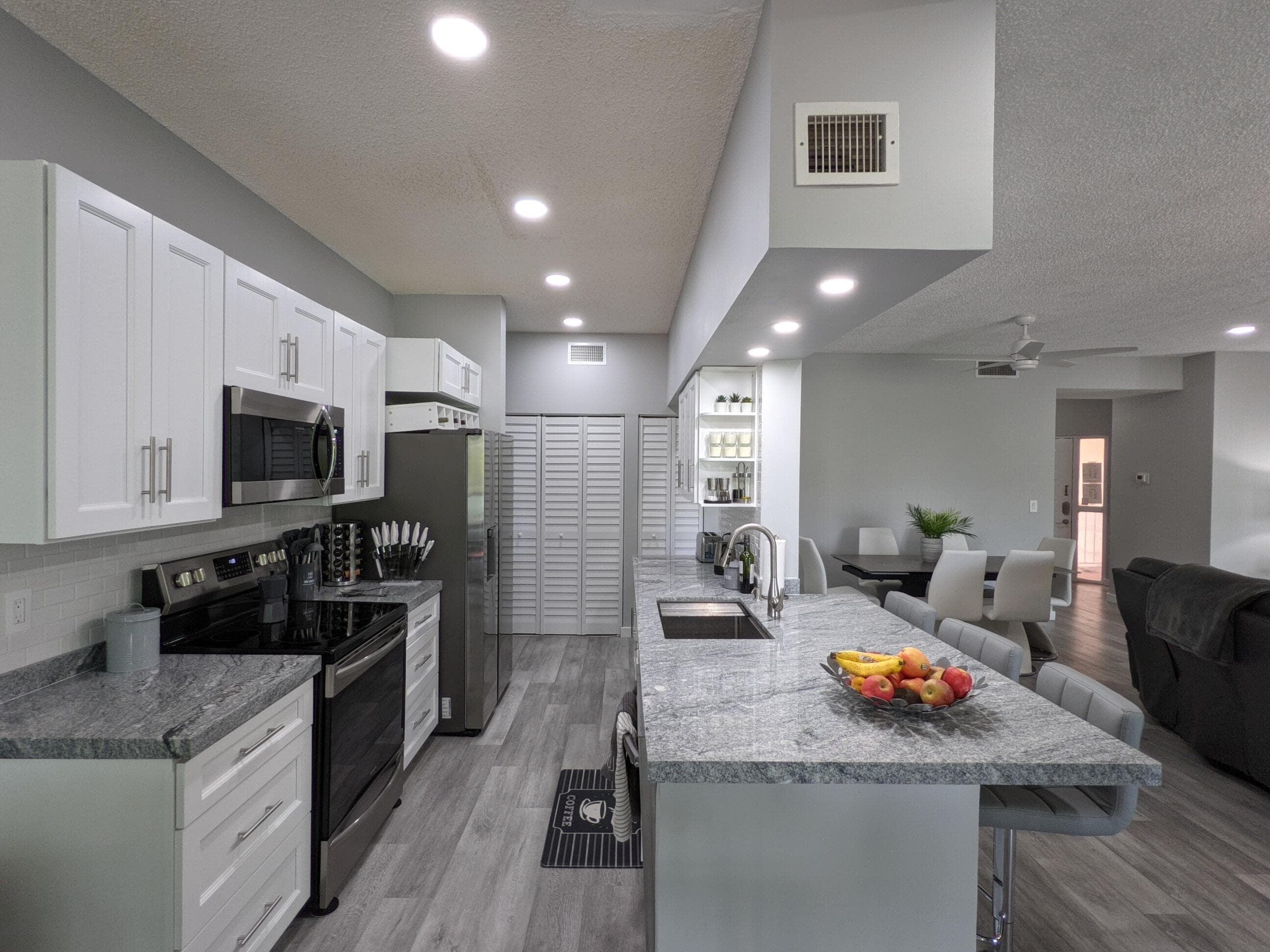 105 Half Moon Circle F2, Hypoluxo, FL 33462 — photo 17 of 35
