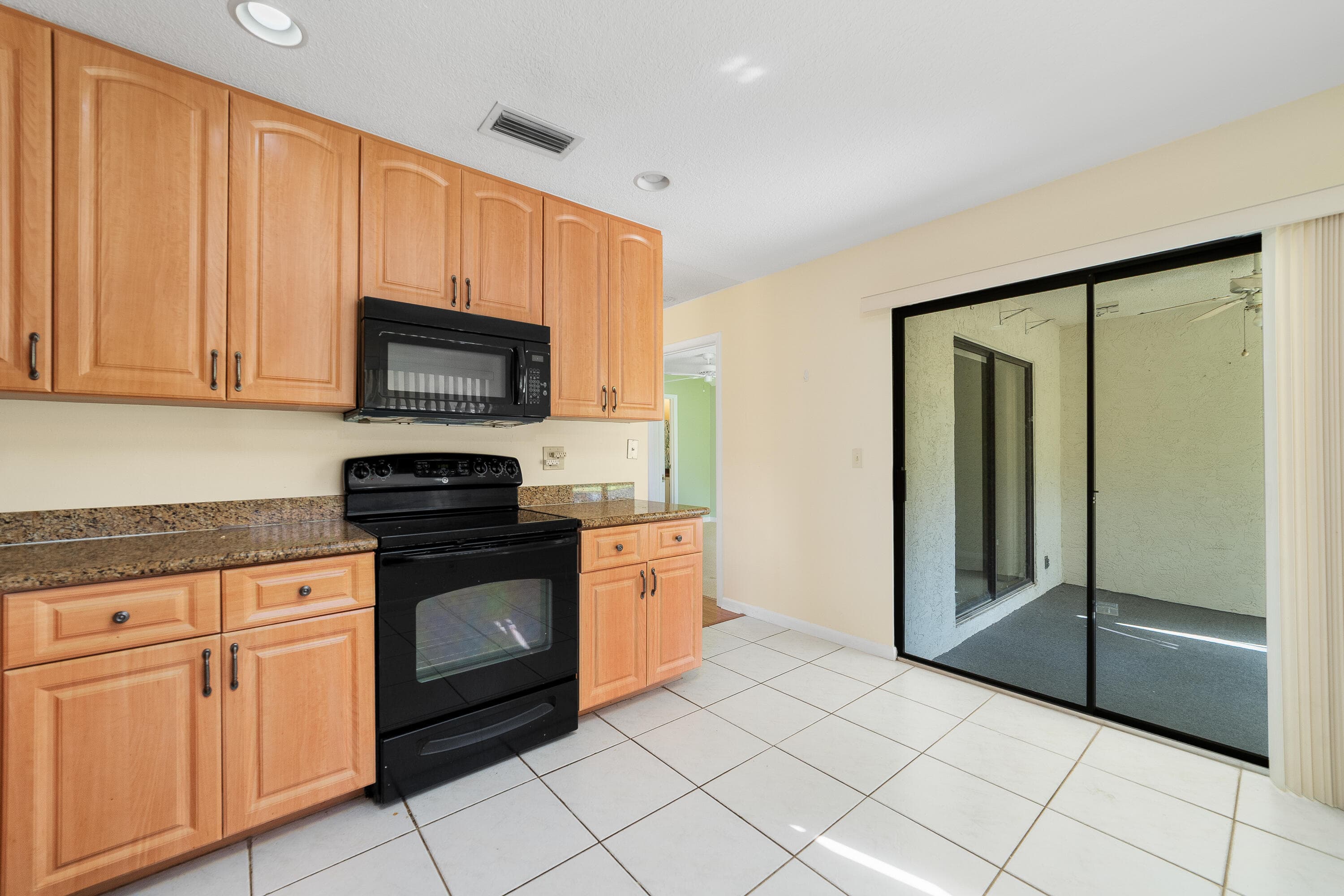 1720 Palmland Drive Unit 5a, Boynton Beach, FL 33436 — photo 13 of 38