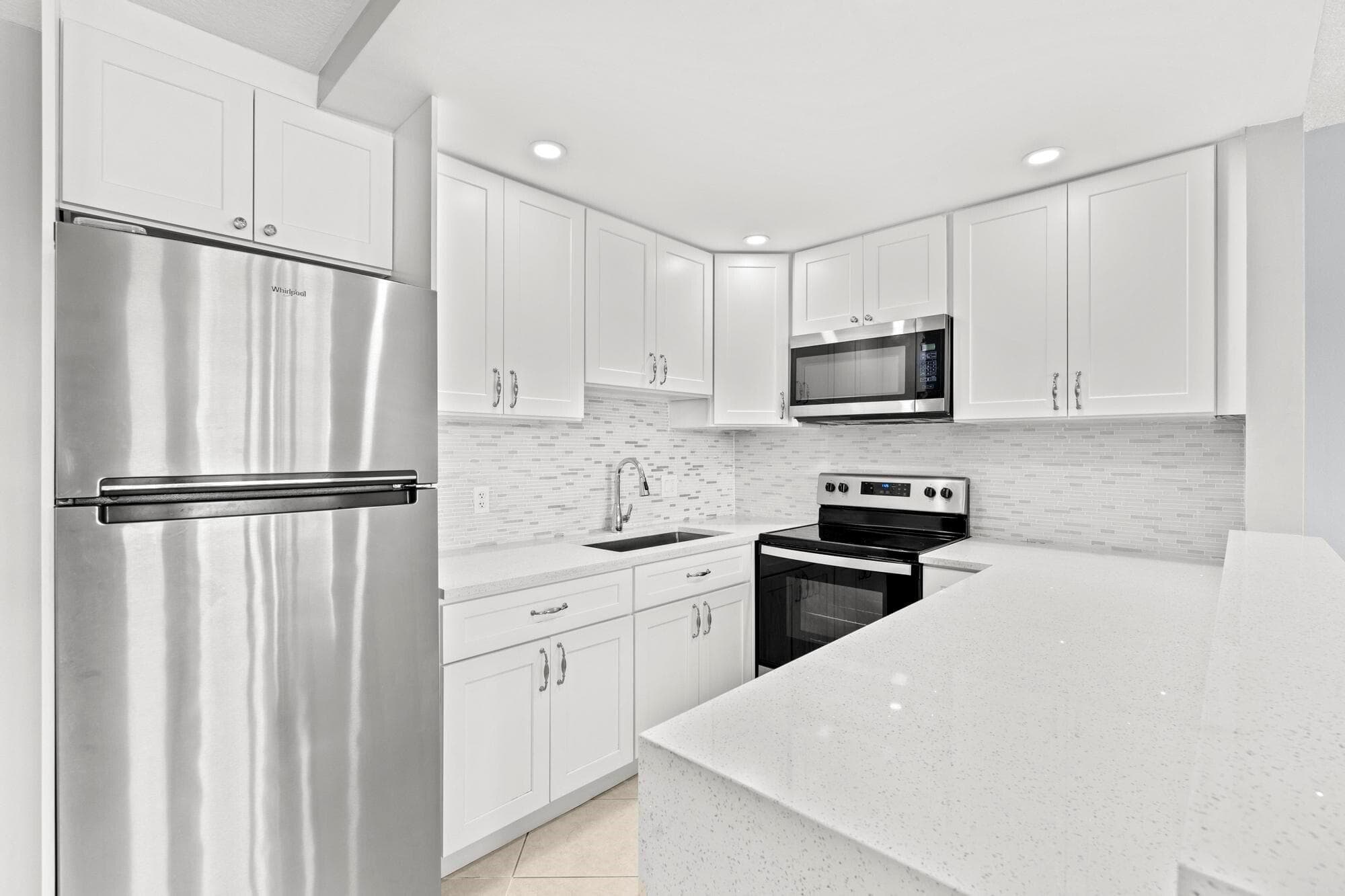 273 Prescott N, Deerfield Beach, FL 33442 — photo 4 of 27