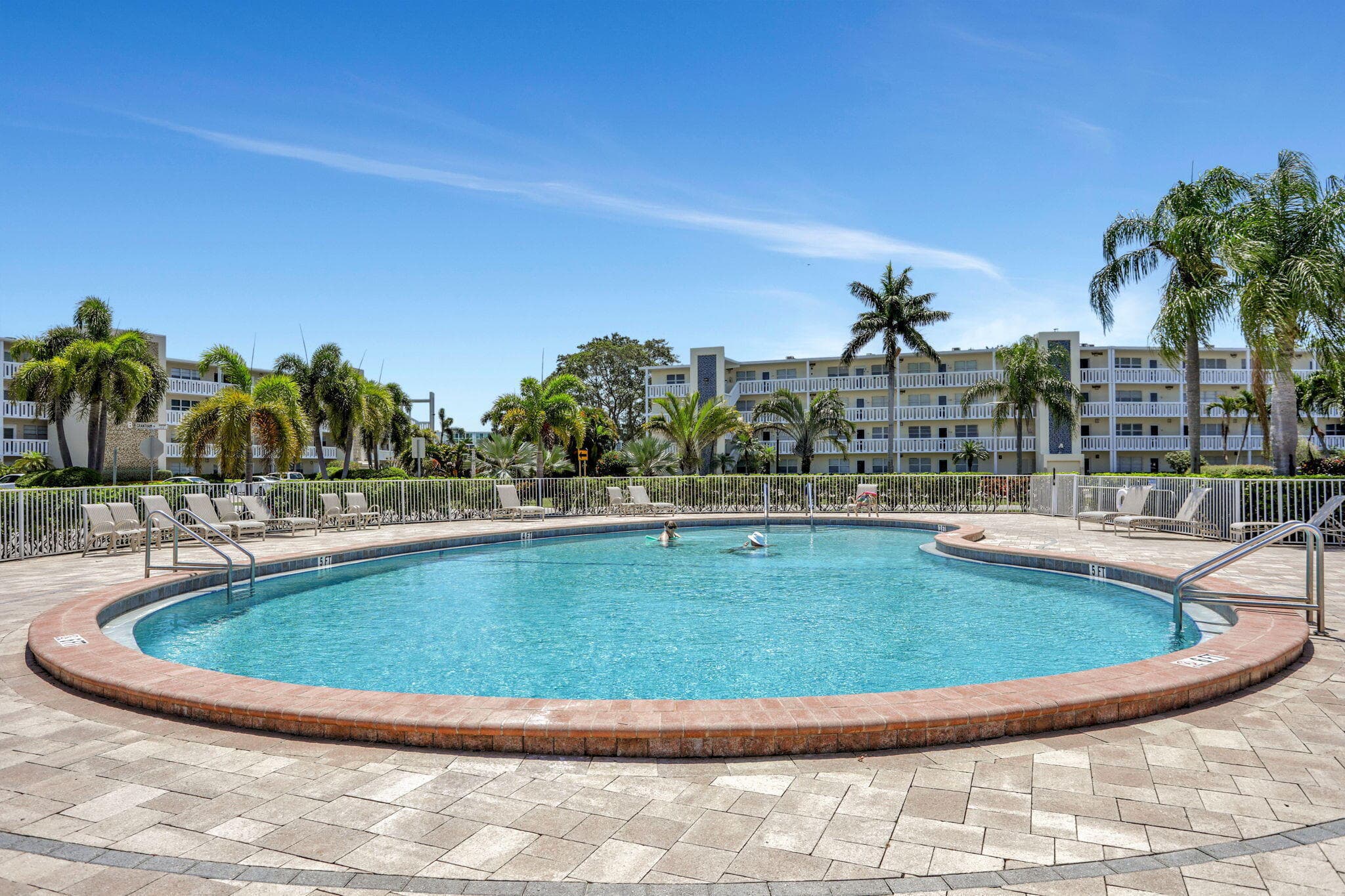 432 Grantham B, Deerfield Beach, FL 33442 — photo 32 of 84
