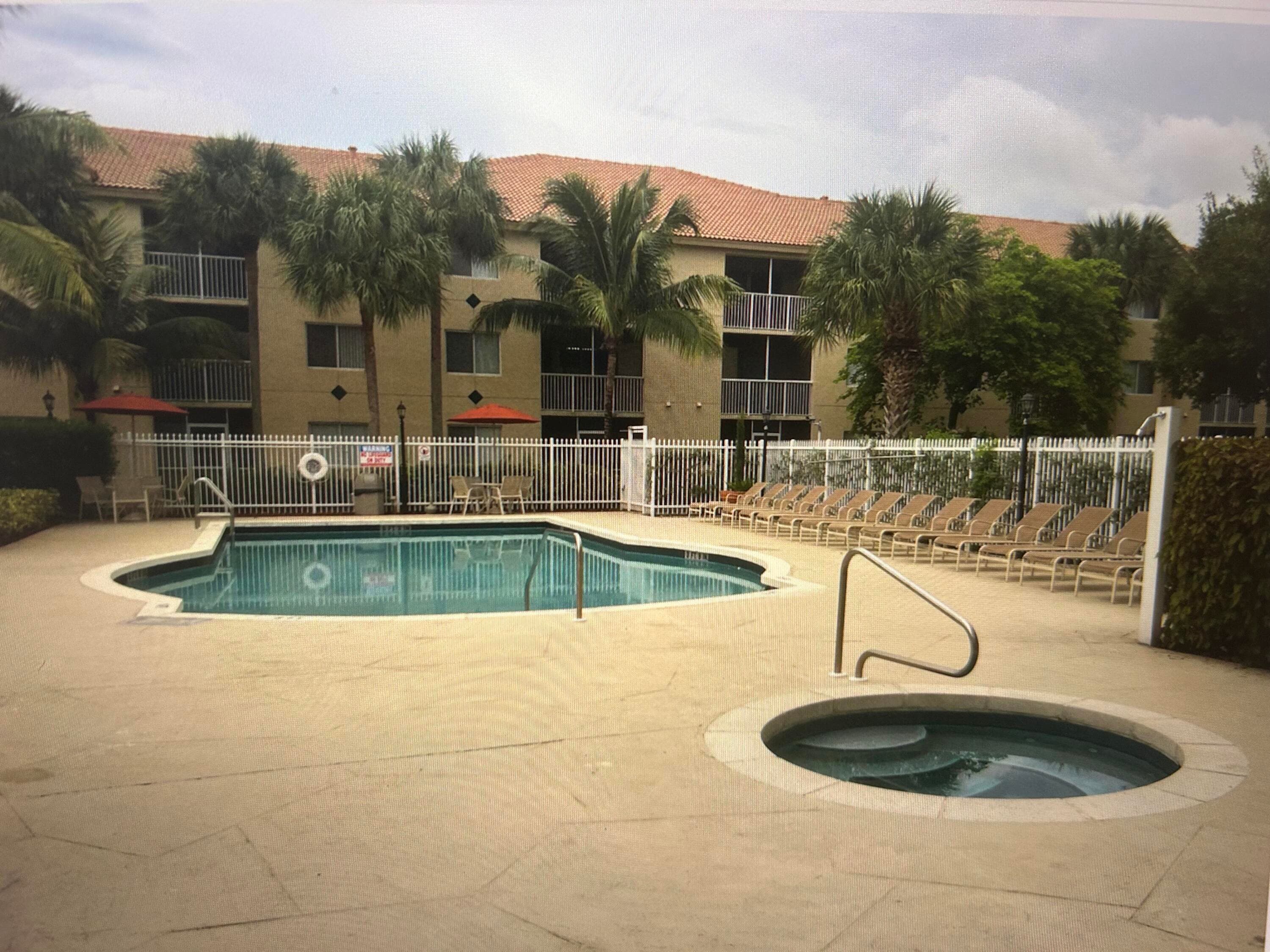 410 S Park 1-204, Hollywood, FL 33021 — photo 28 of 32