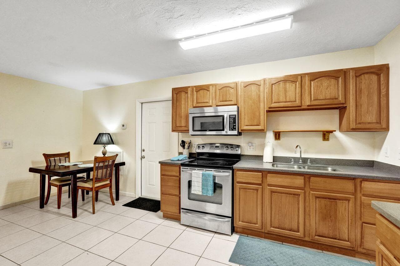 1718 Ridge Road, North Palm Beach, FL 33408 — photo 15 of 38