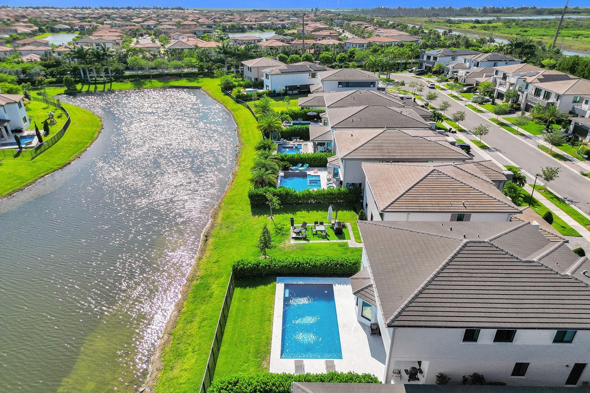 10850 Oceano Way, Parkland, FL 33076 — photo 11 of 92