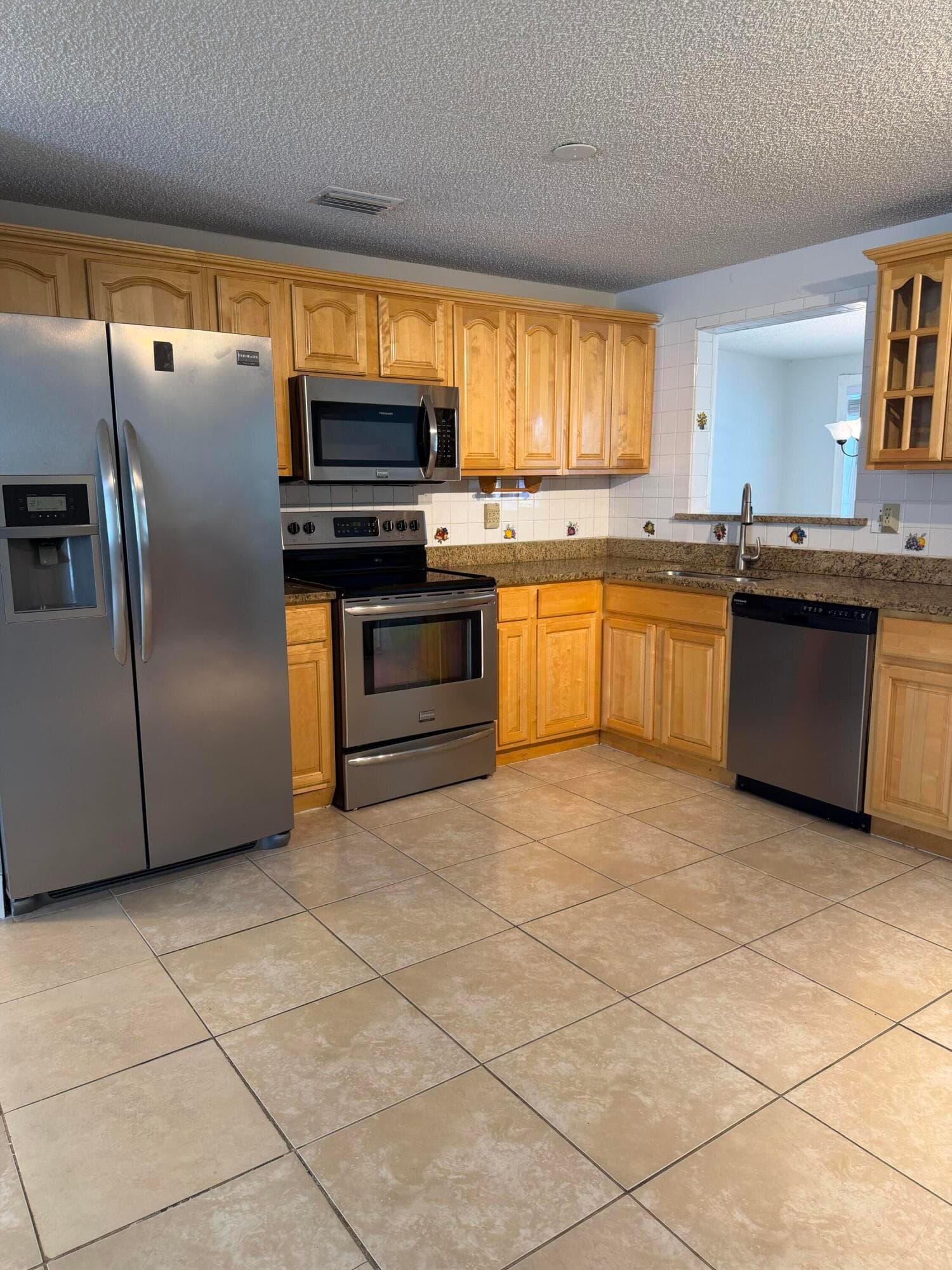 4655 Appaloosa Street, West Palm Beach, FL 33417 — photo 14 of 32