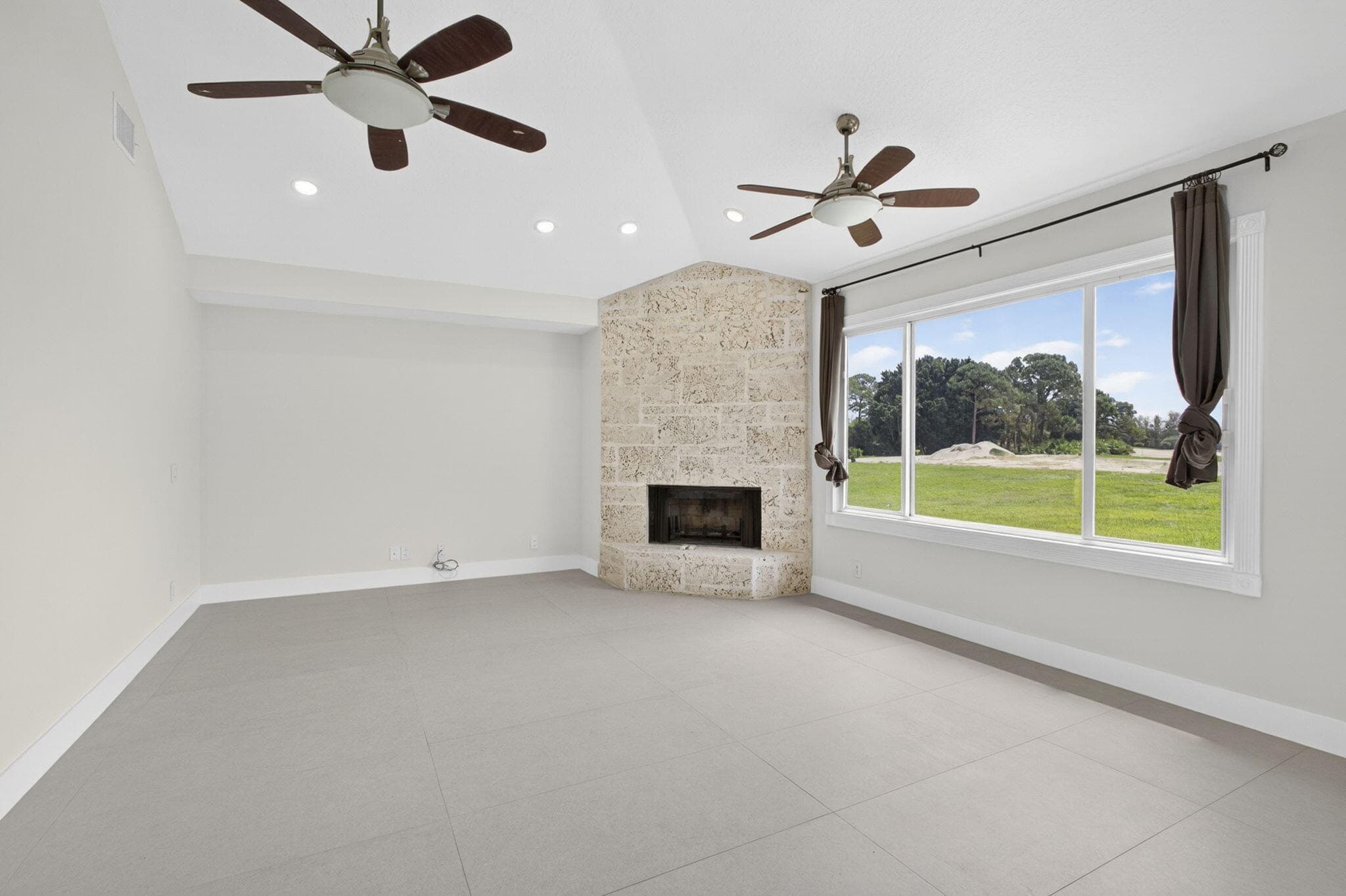 8030 Woodsmuir Drive, Palm Beach Gardens, FL 33412 — photo 28 of 77