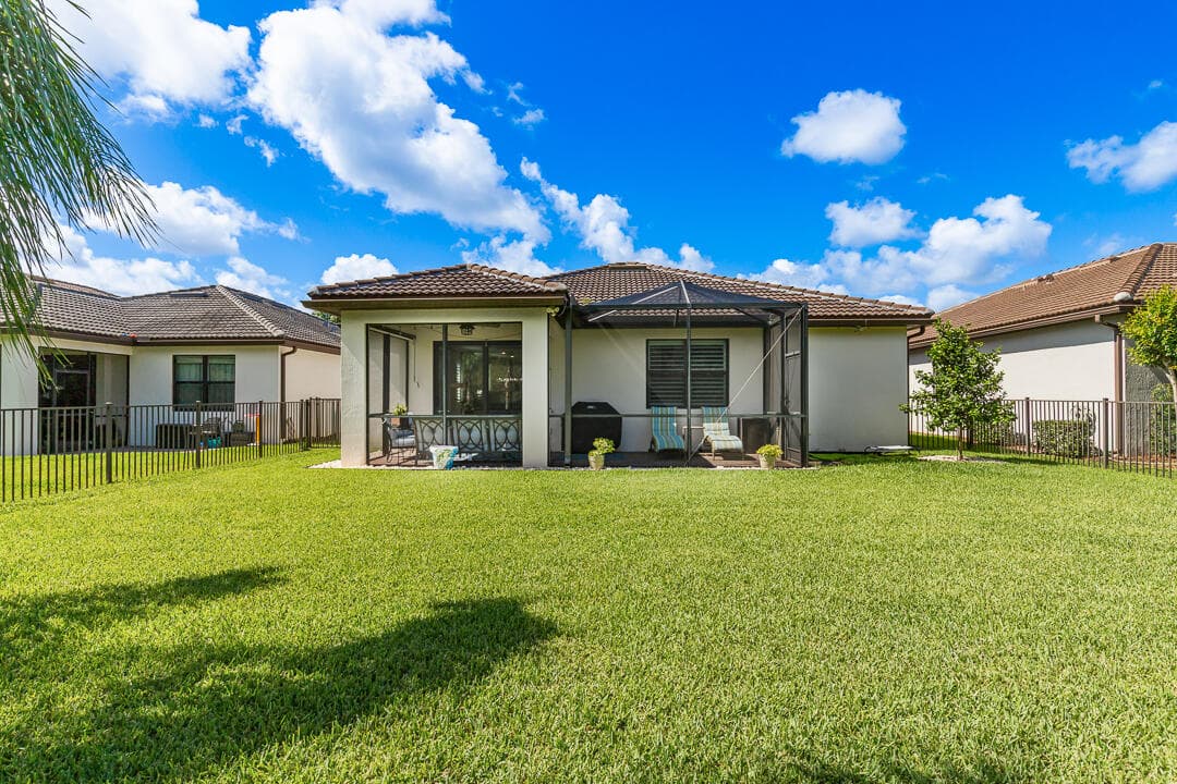 827 SE Villandry Way, Port St. Lucie, FL 34984 — photo 5 of 57