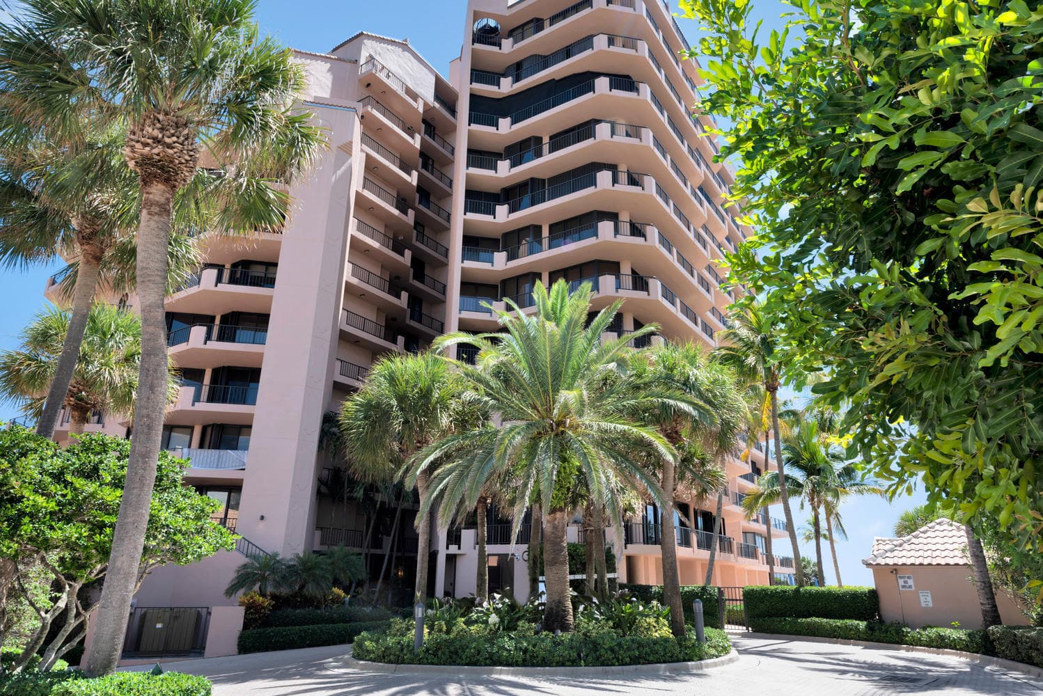 530 Ocean Drive 202, Juno Beach, FL 33408 — photo 3 of 24