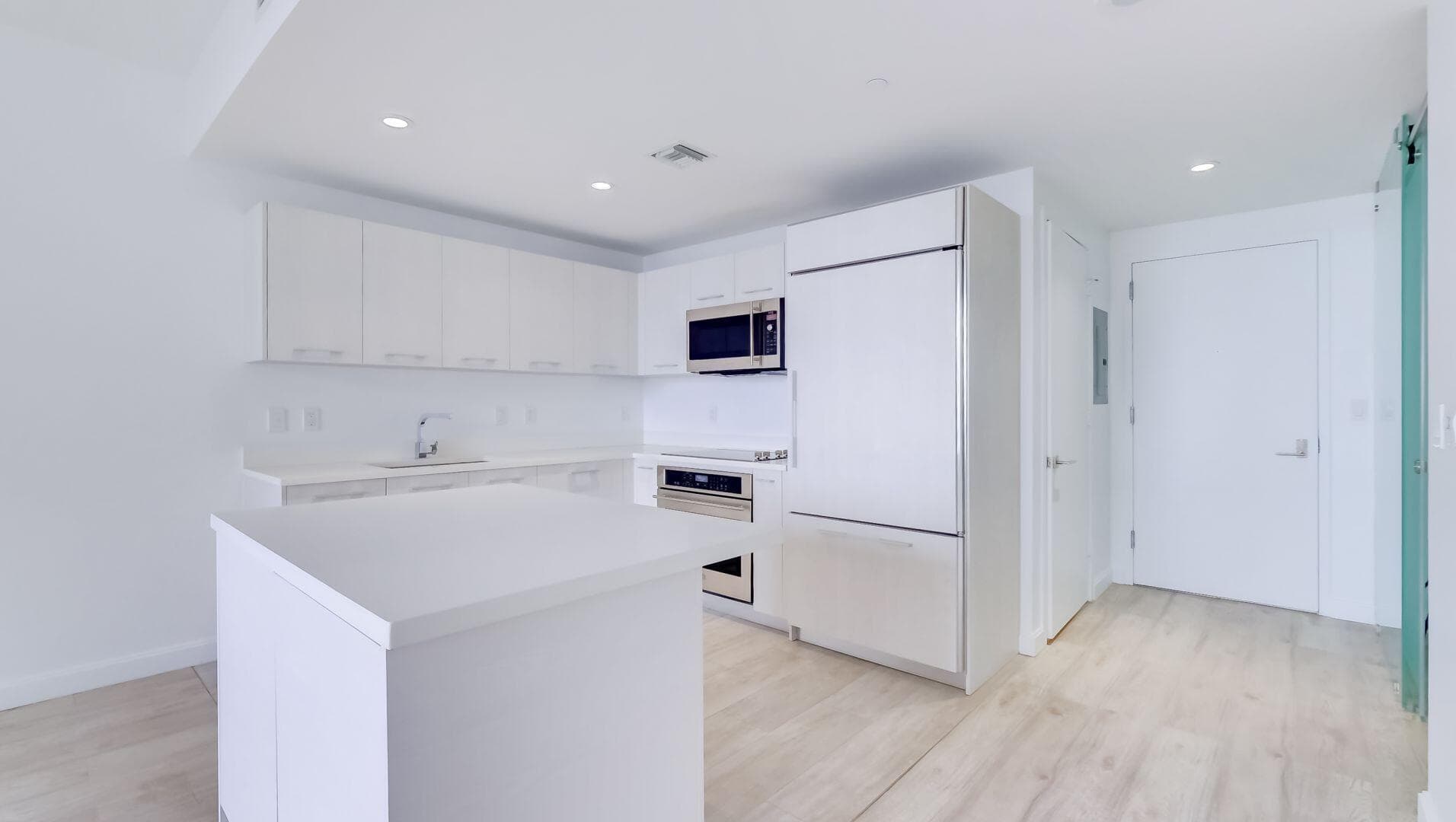 45 SW 9th Street 2502, Miami, FL 33130 — photo 7 of 24