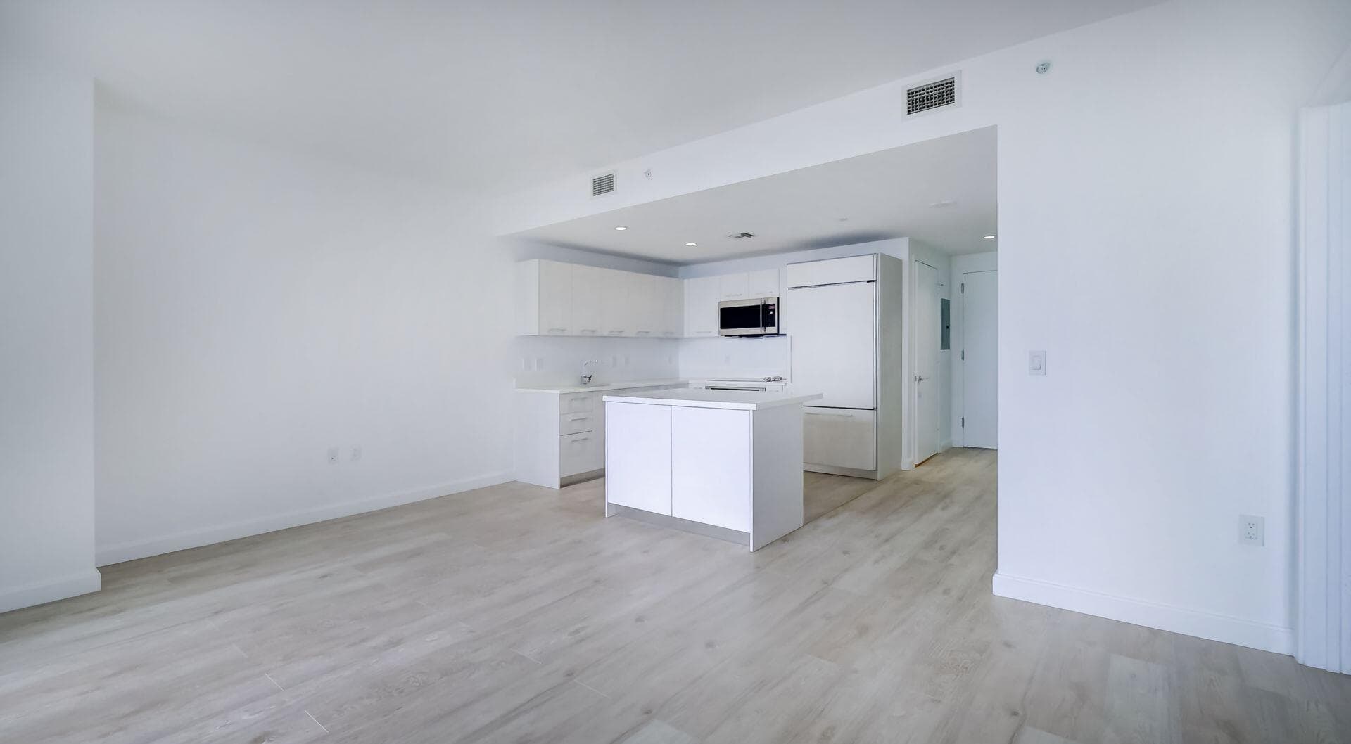 45 SW 9th Street 2502, Miami, FL 33130 — photo 13 of 24