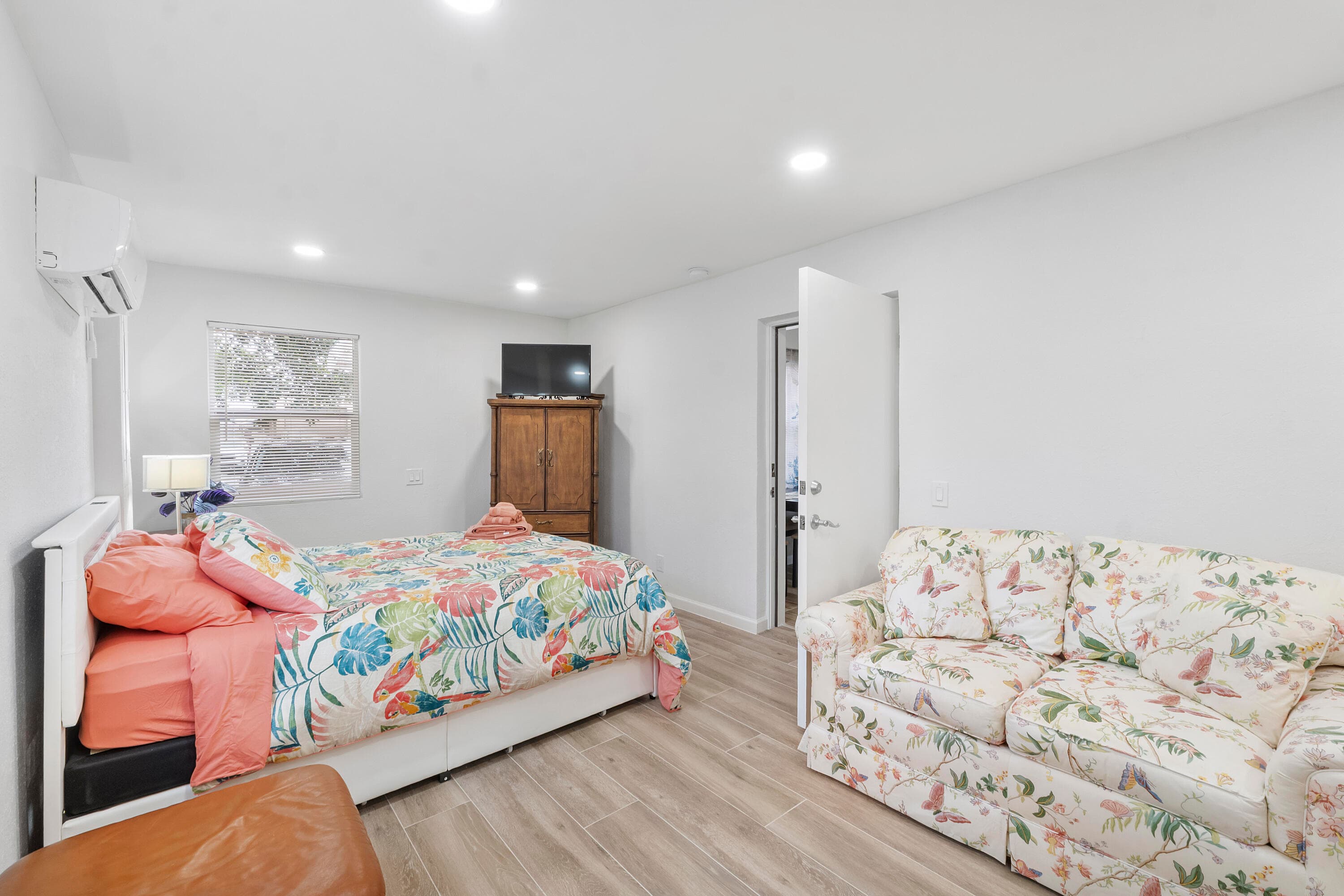 3344 Plaza Place, Lake Worth, FL 33462 — photo 17 of 35