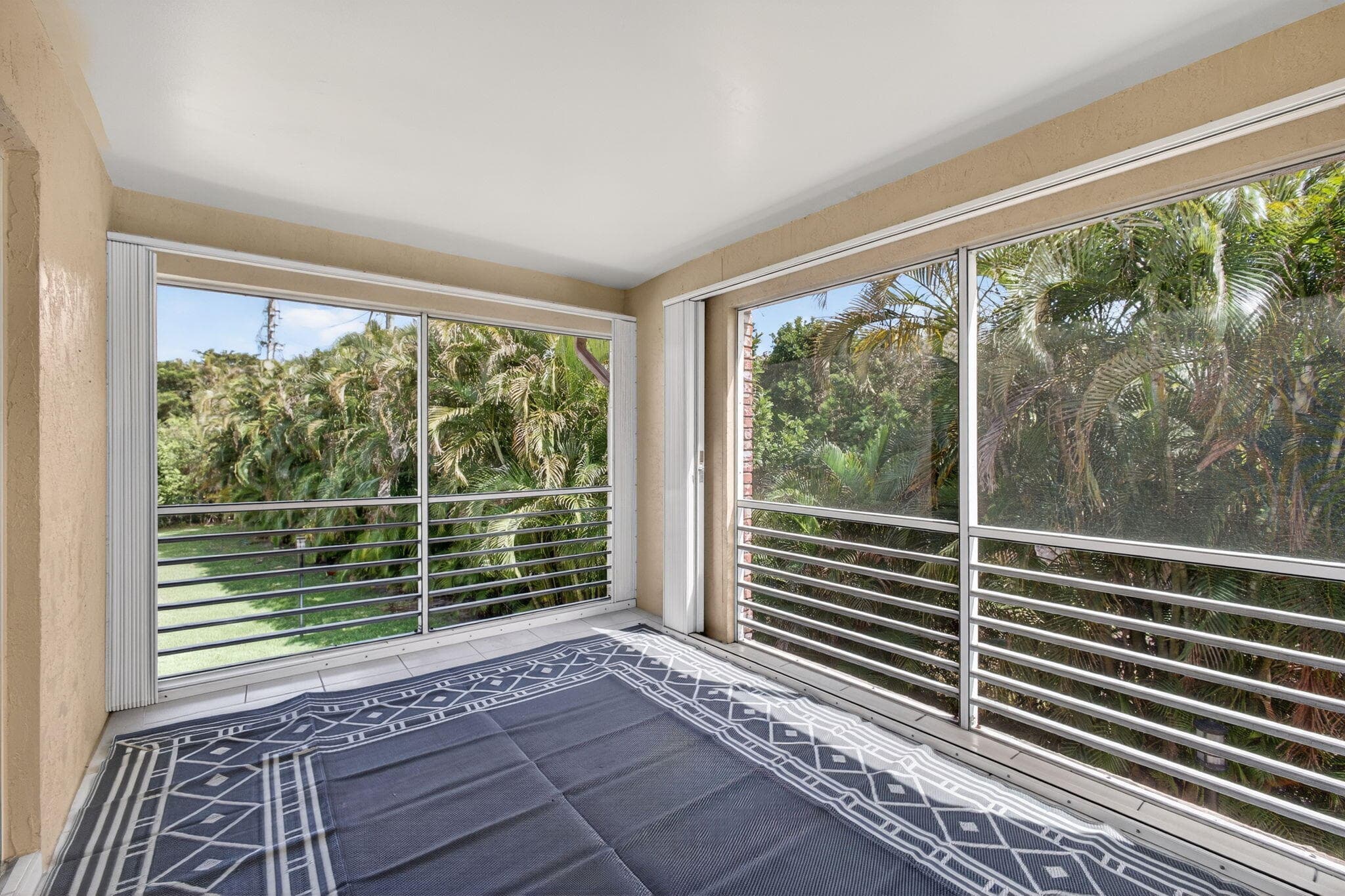 12416 Alternate A1a P2, Palm Beach Gardens, FL 33410 — photo 25 of 35