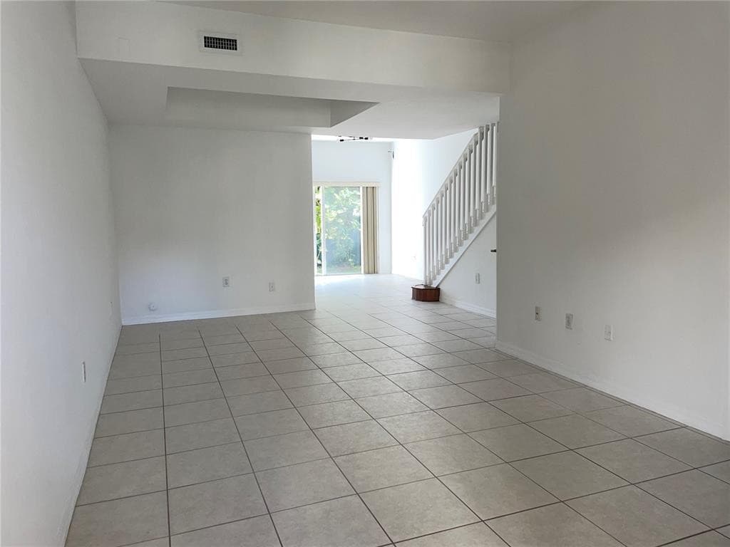 8830 W Flagler Street 8, Miami, FL 33174 — photo 2 of 13