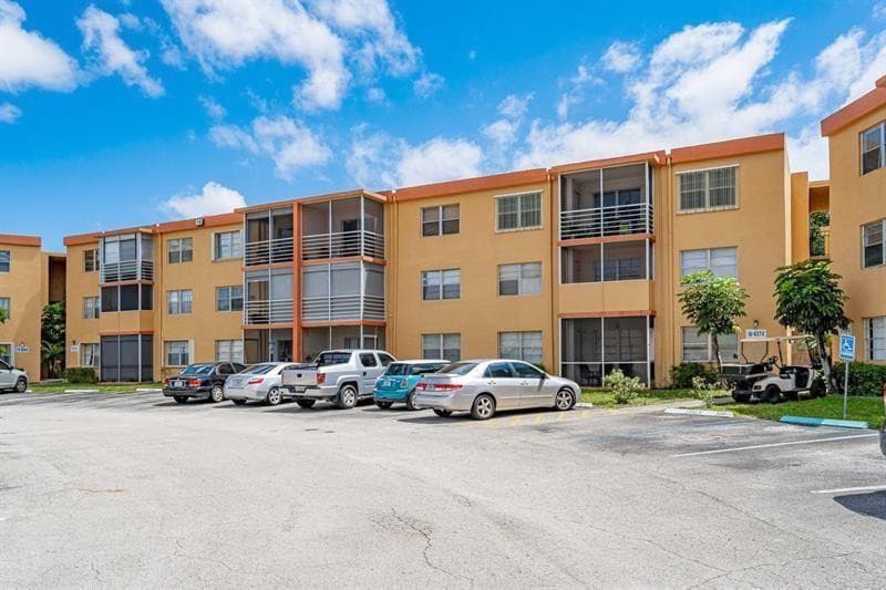 4324 NW 9th Avenue 6-3c, Pompano Beach, FL 33064 — photo 2 of 28