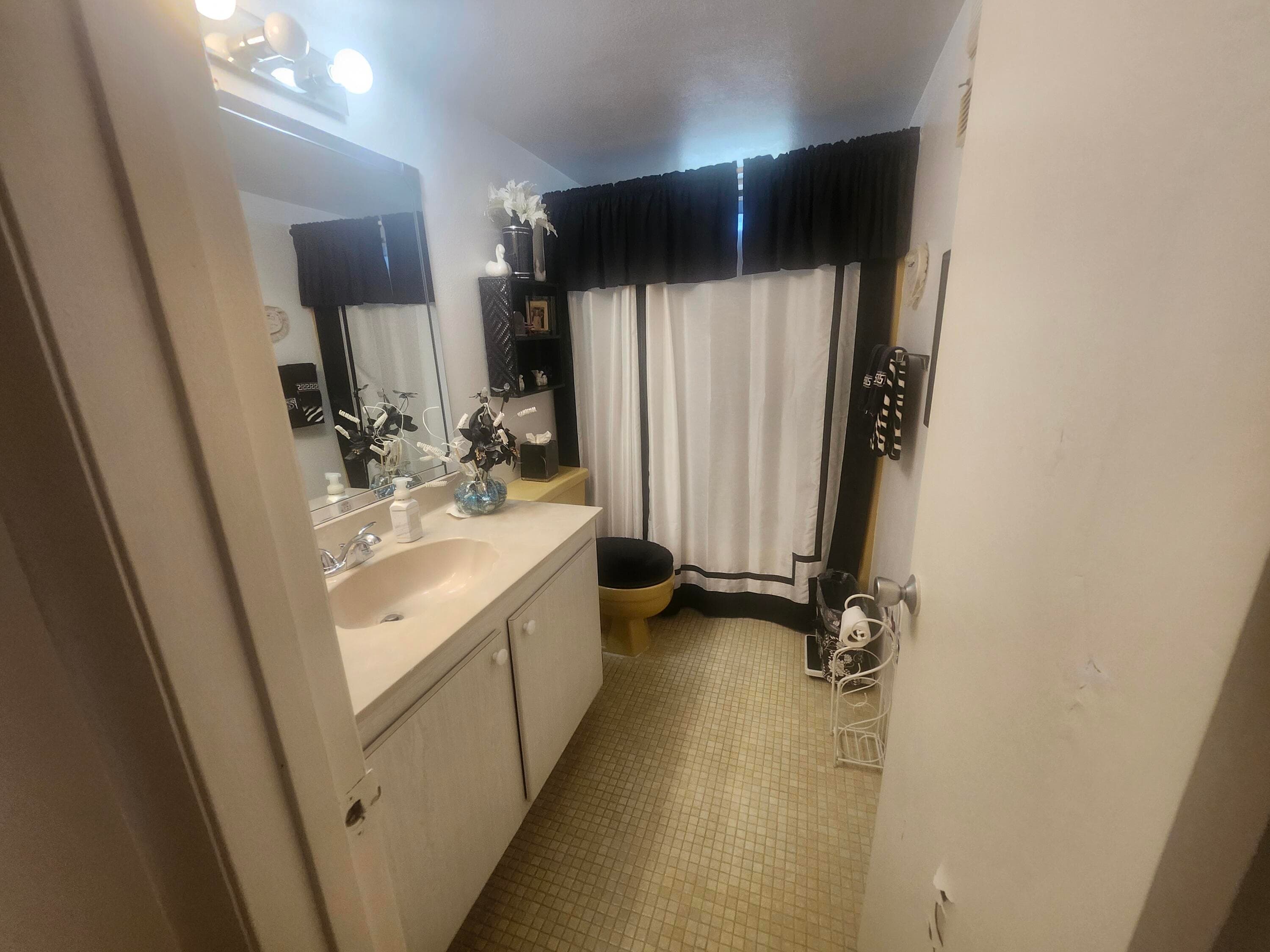 330 NE 26th Avenue 411, Boynton Beach, FL 33435 — photo 11 of 42