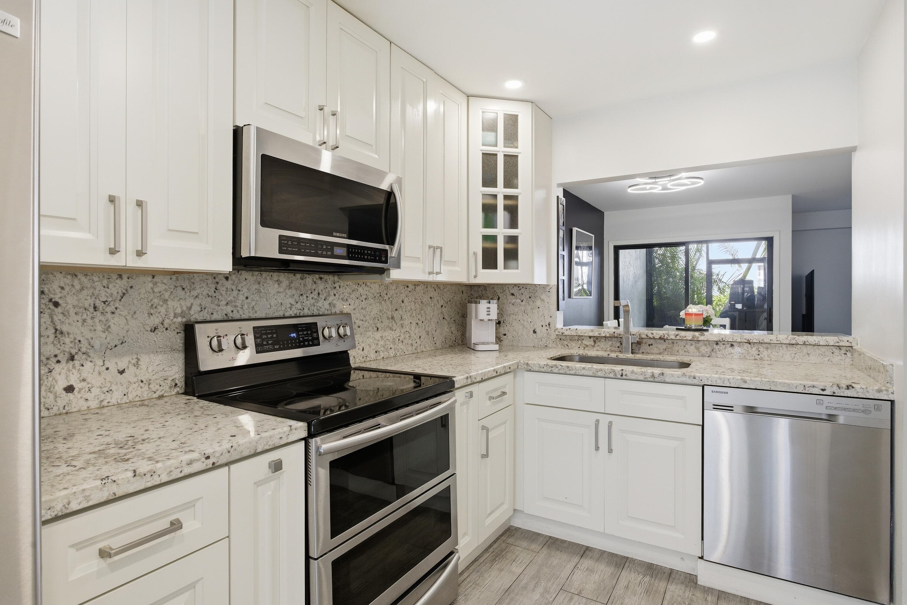 1512 N 15th Terrace, Hollywood, FL 33020 — photo 3 of 40