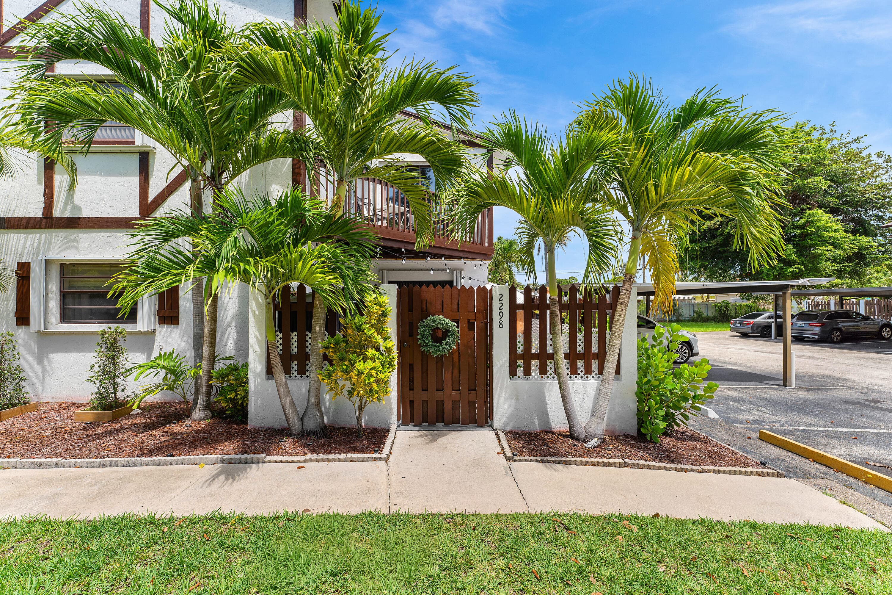2298 Lena Lane, West Palm Beach, FL 33415 — photo 14 of 40