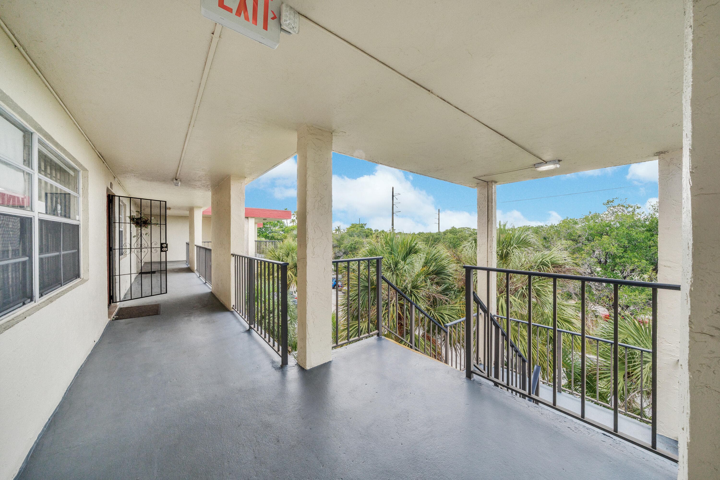 3070 NW 48th Terrace 405, Lauderdale Lakes, FL 33313 — photo 2 of 26