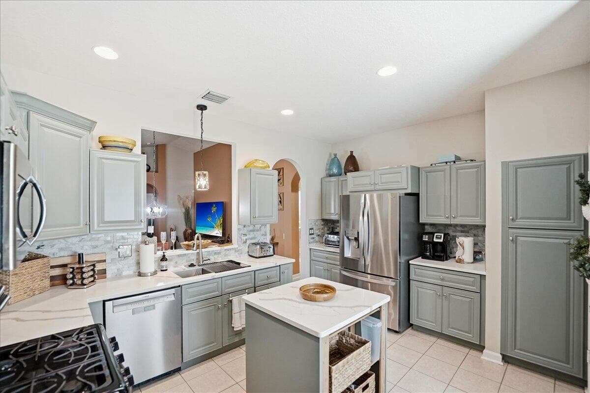 407 NW Granville Street, Port St. Lucie, FL 34986 — photo 7 of 55