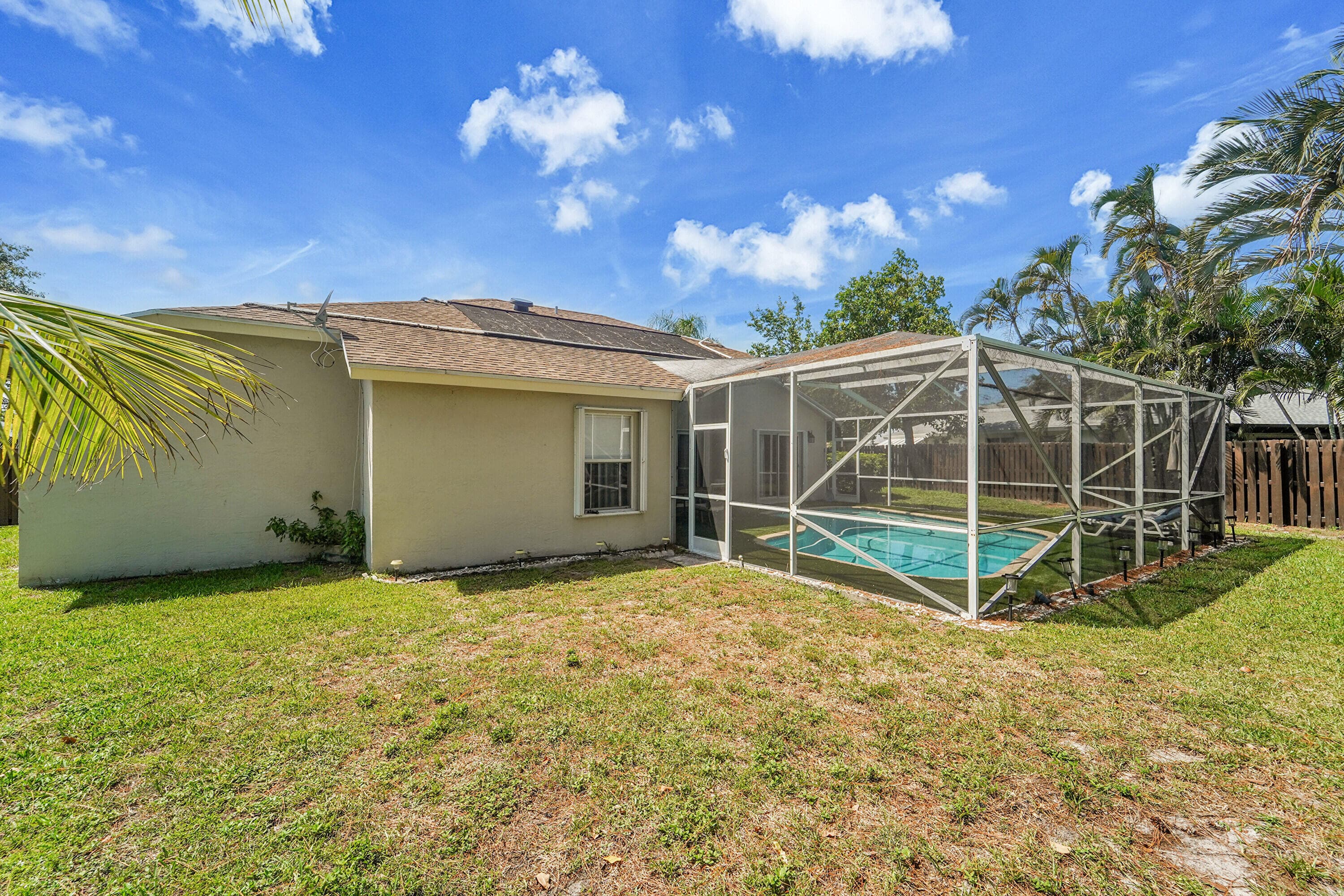 945 Sunflower Avenue, Delray Beach, FL 33445 — photo 32 of 47