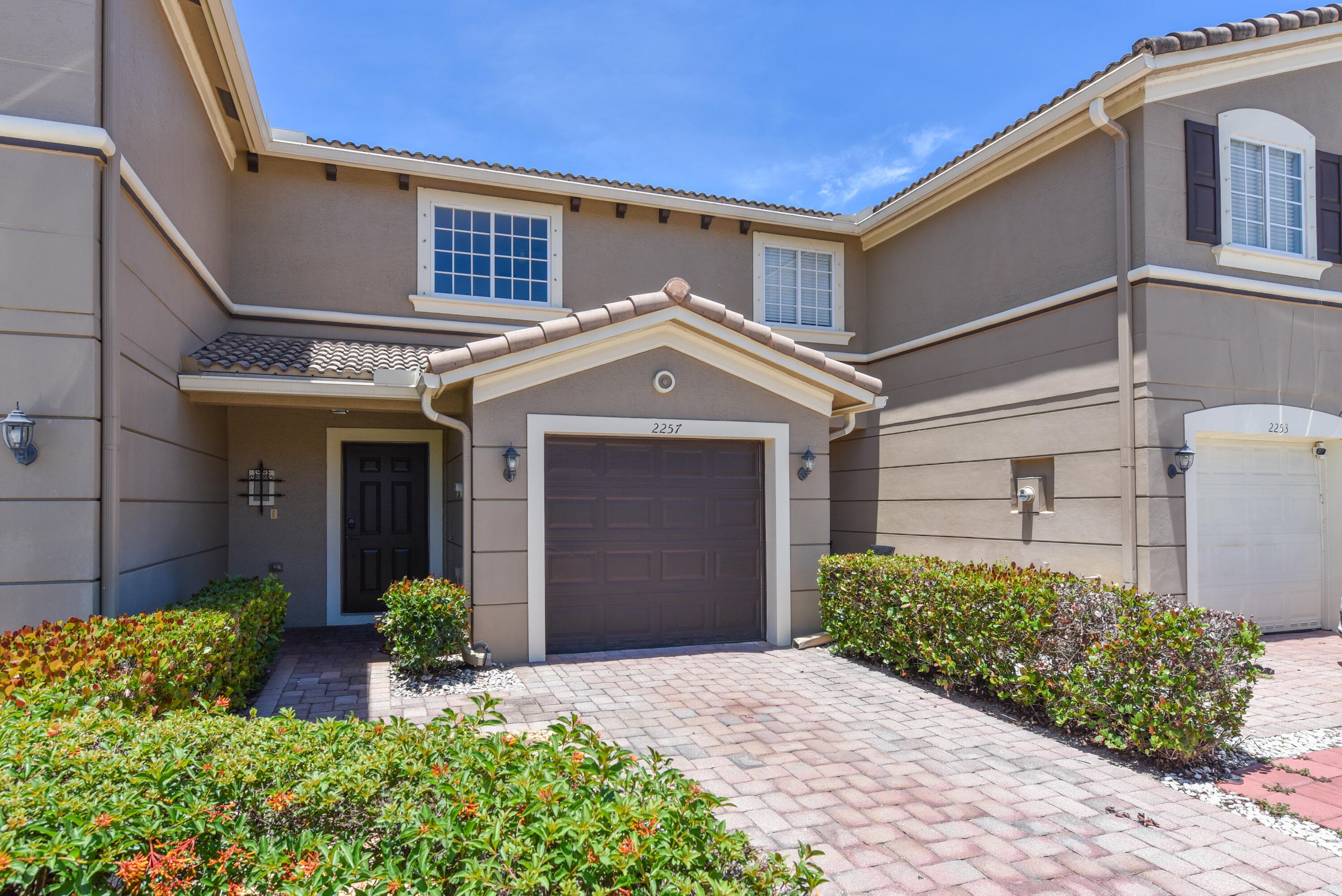 2257 SW Marshfield Court, FL 34953 — photo 3 of 44