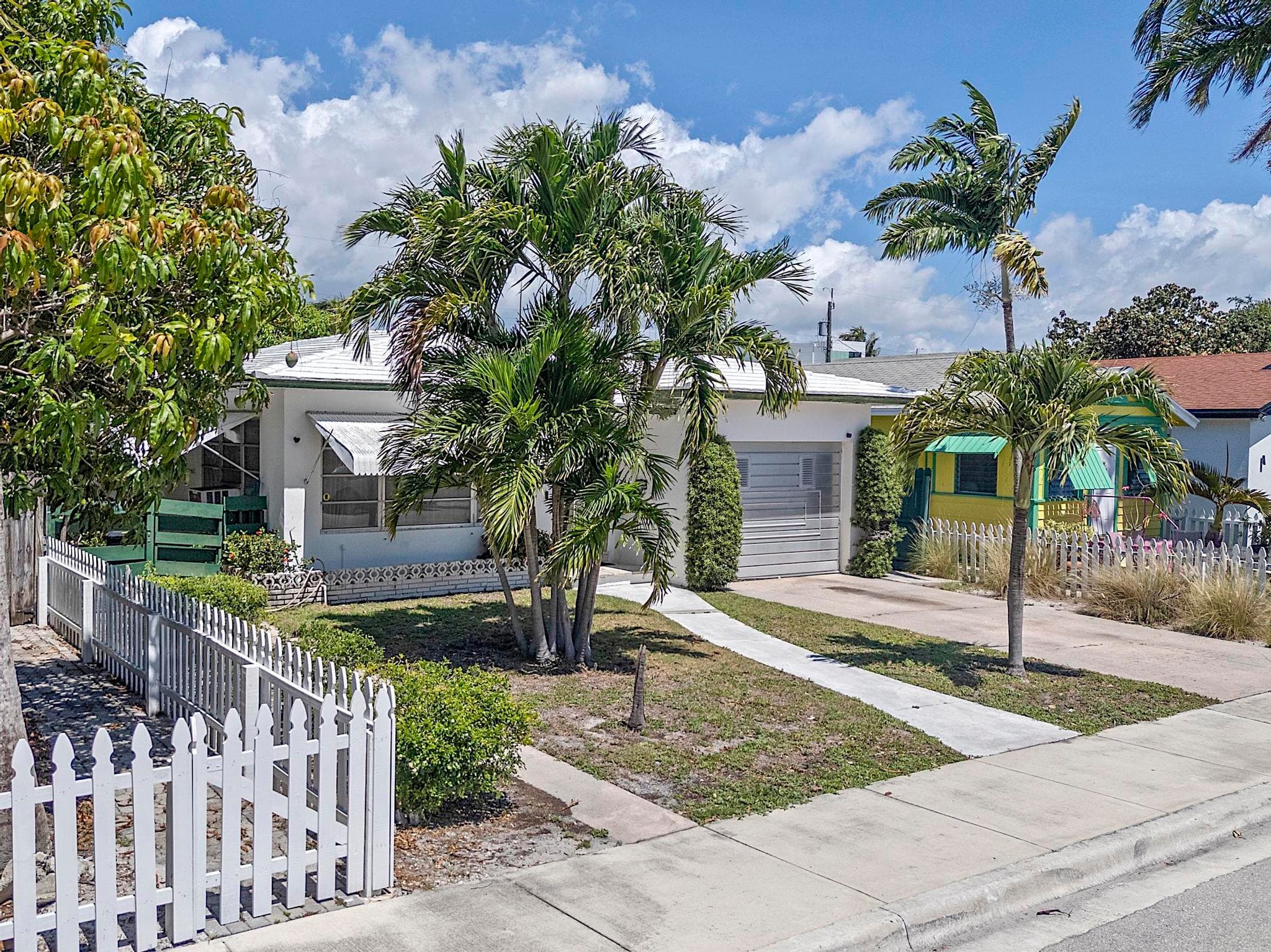 215 N M Street, Lake Worth Beach, FL 33460 — photo 2 of 54