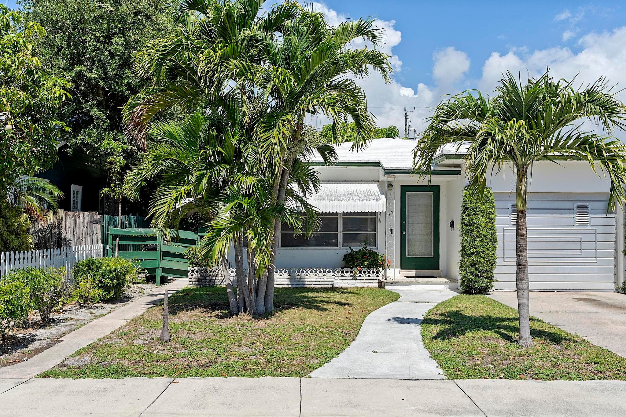 215 N M Street, Lake Worth Beach, FL 33460 — photo 12 of 54