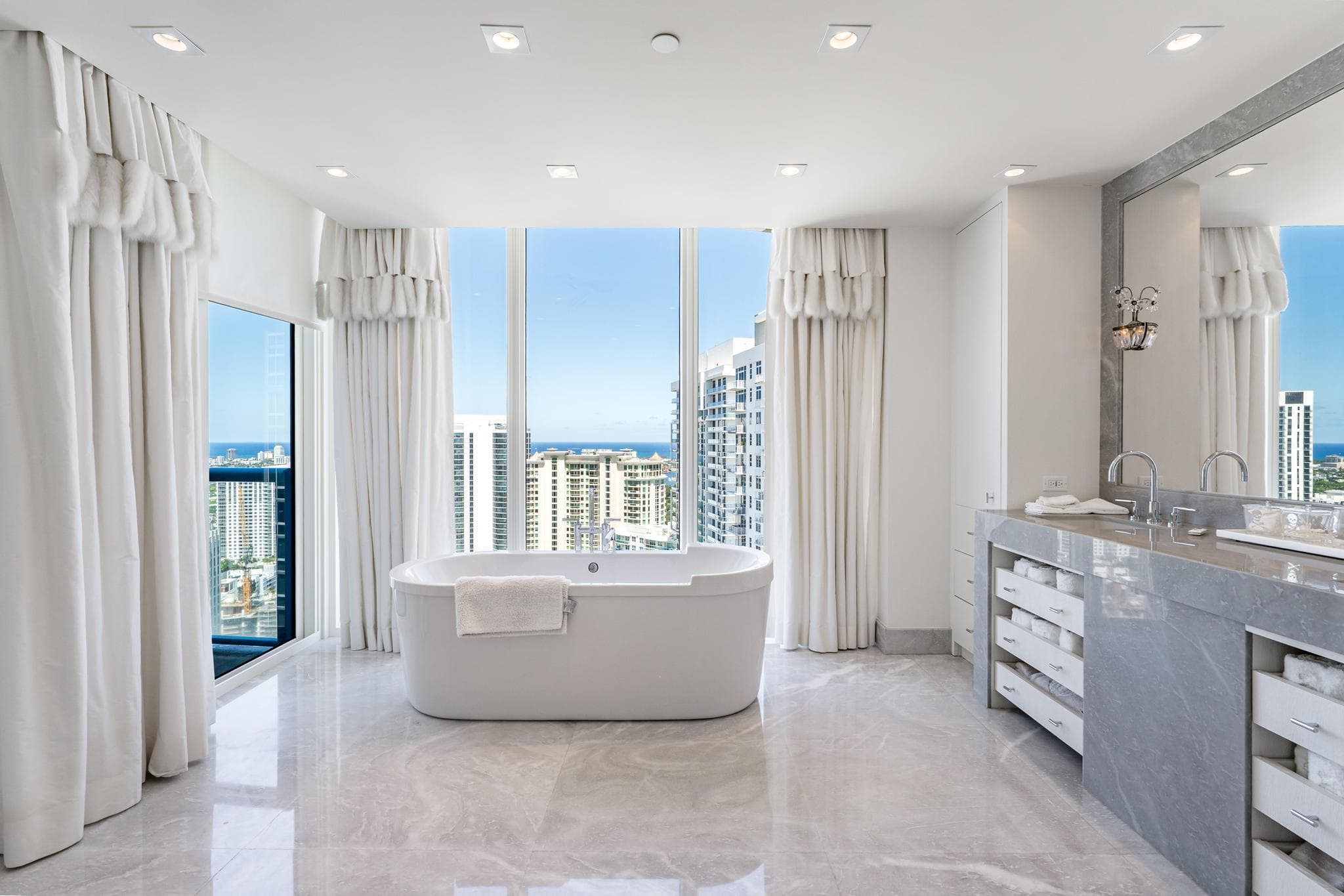 333 Las Olas Way 4206, Fort Lauderdale, FL 33301 — photo 22 of 58
