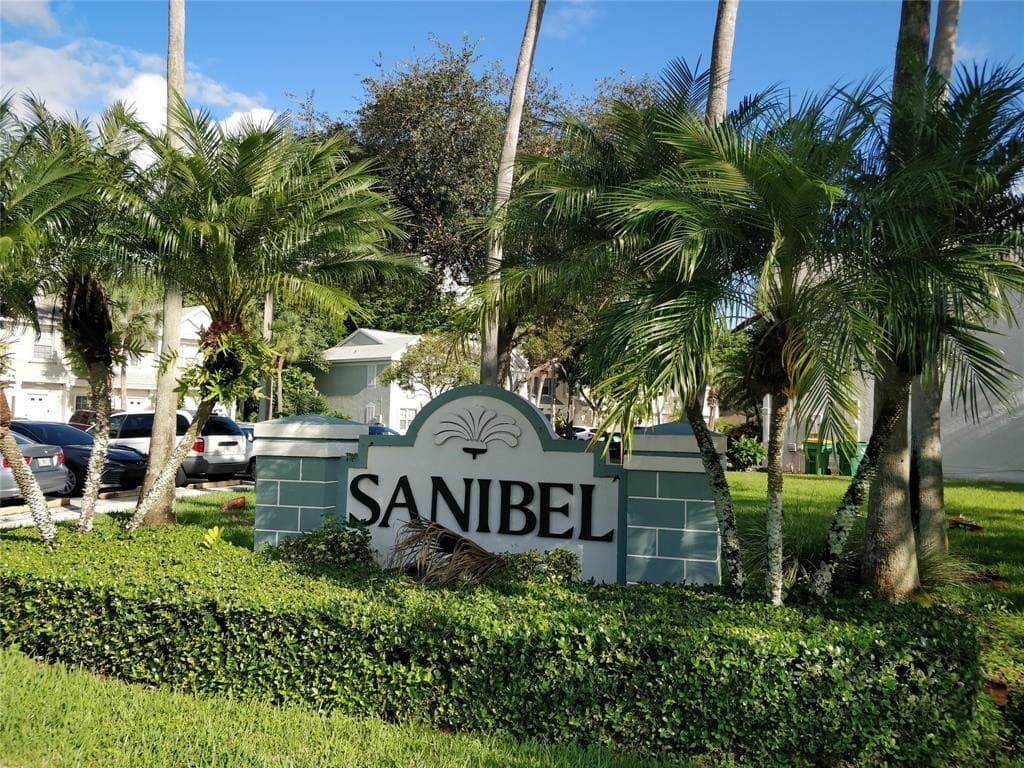 7913 Sanibel Drive 7913, Tamarac, FL 33321 — photo 1 of 13