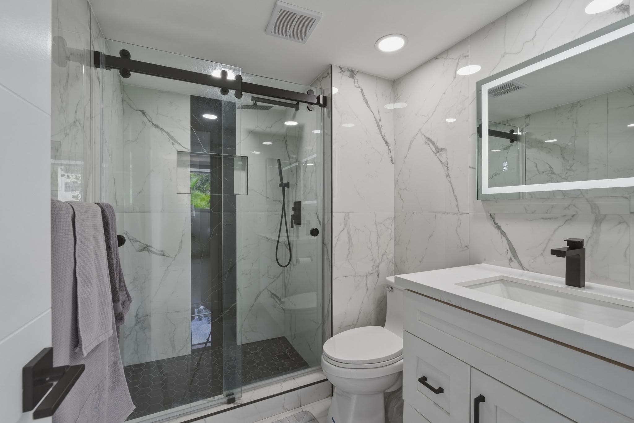 9523 N Hollybrook Lake Drive 103, Pembroke Pines, FL 33025 — photo 5 of 50