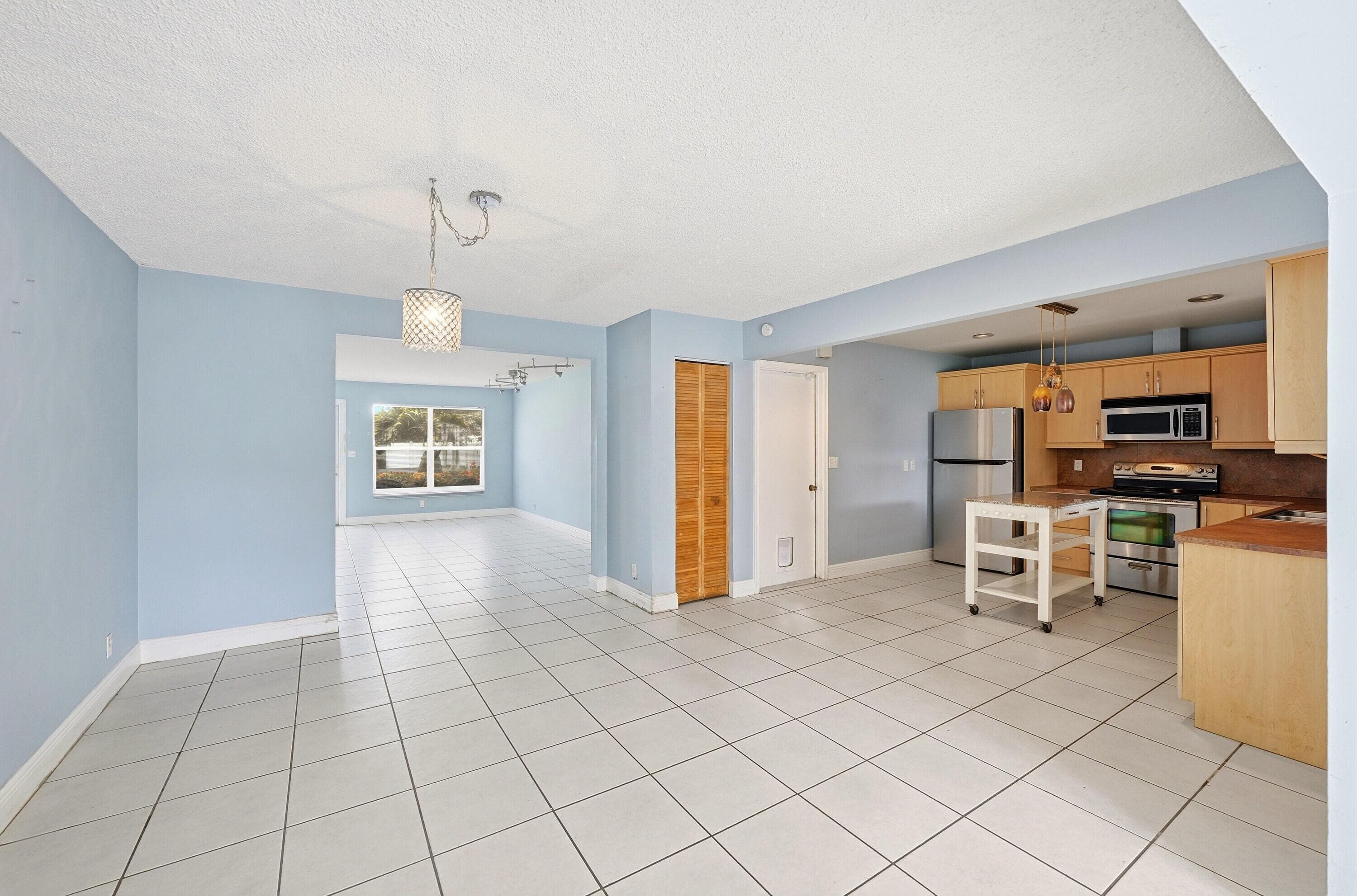 3127 NW 67th Court, Fort Lauderdale, FL 33309 — photo 13 of 41
