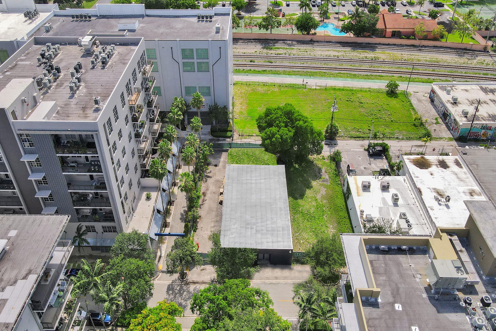 429 NW 1st Avenue, Fort Lauderdale, FL 33301 — photo 2 of 8