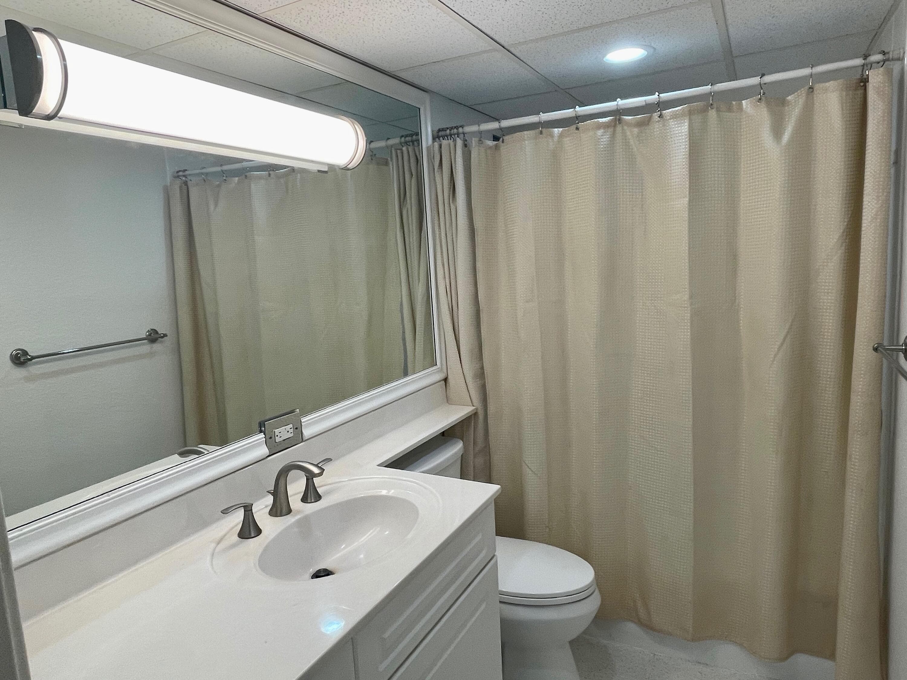 1000 Spanish River Road 2n, Boca Raton, FL 33432 — photo 29 of 58