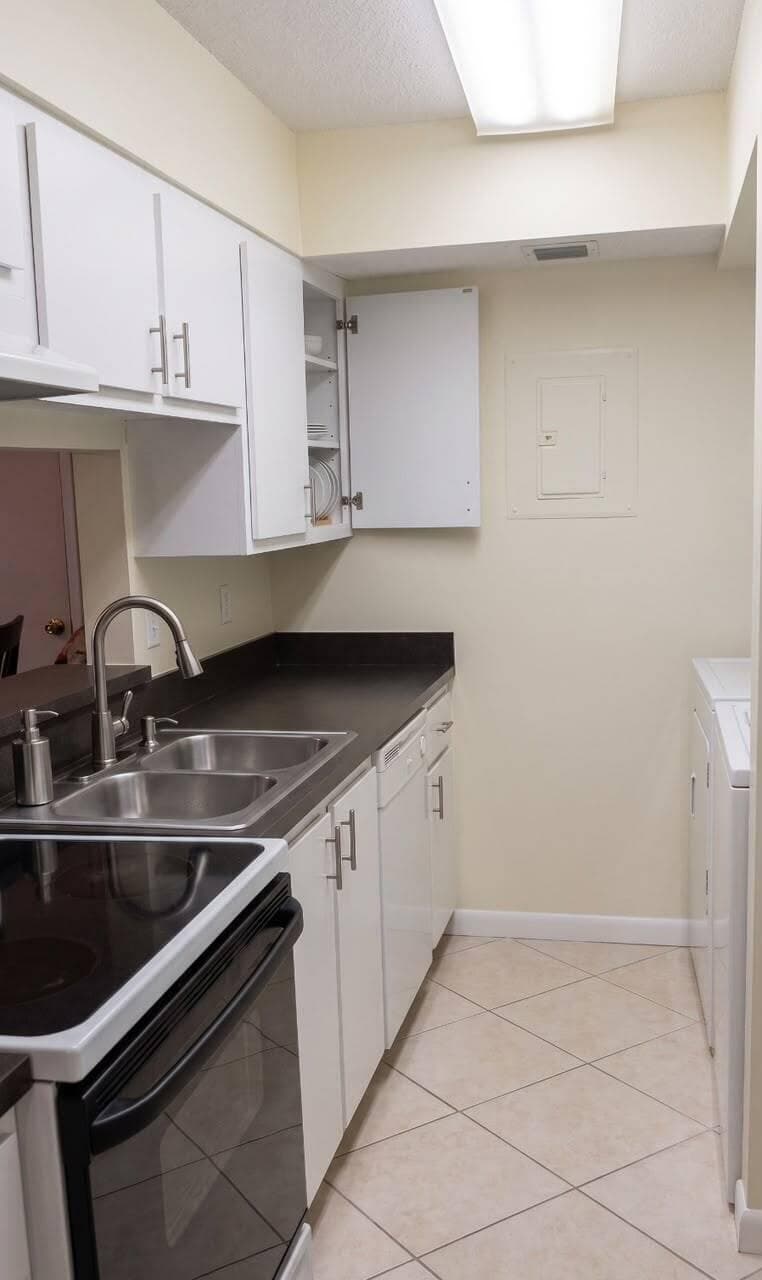4437 Treehouse Lane 19a, Tamarac, FL 33319 — photo 2 of 6