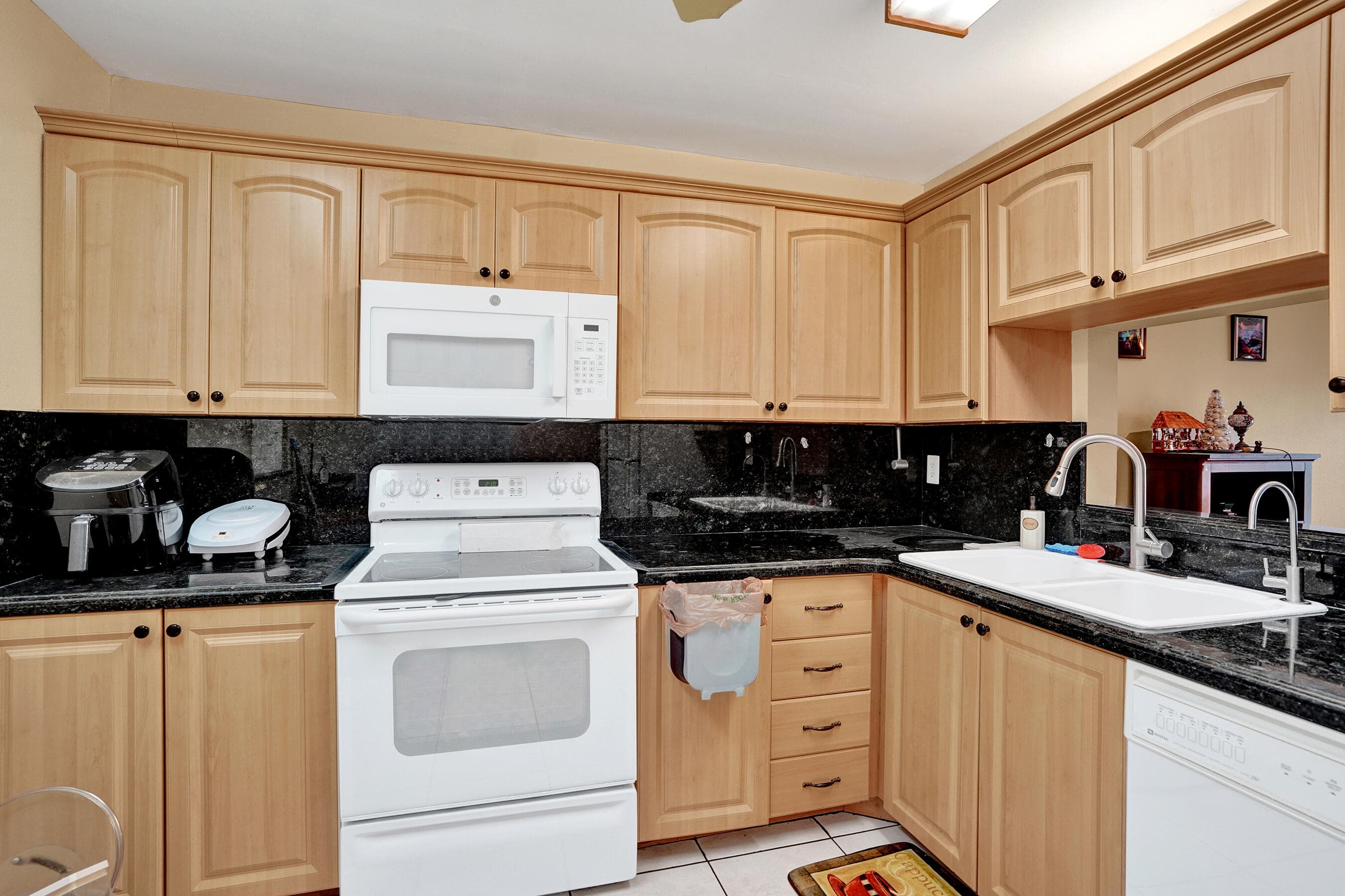 8801 NW 38th Drive 204b, Coral Springs, FL 33065 — photo 5 of 17