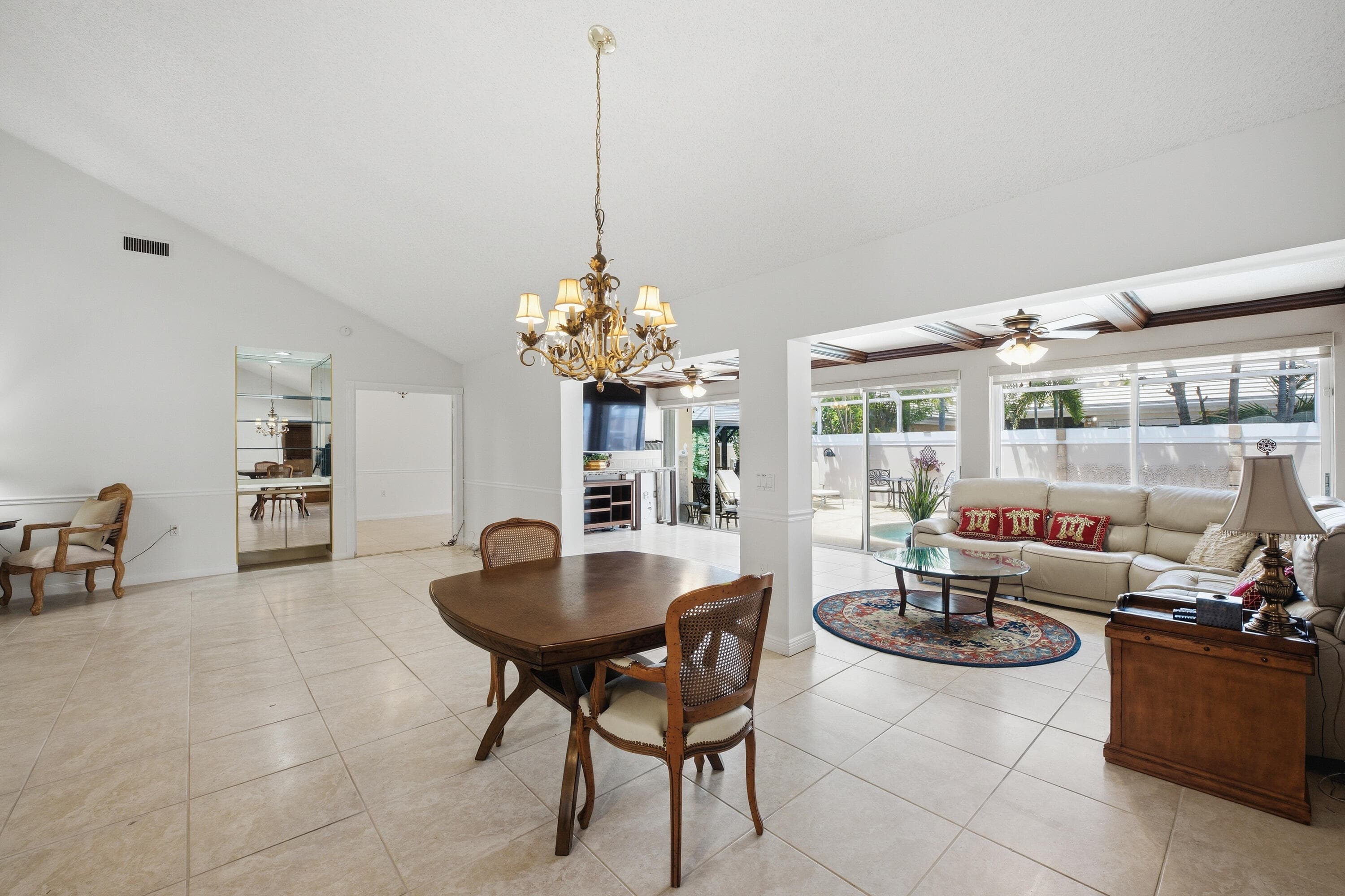 2319 Saratoga Bay Drive, West Palm Beach, FL 33409 — photo 8 of 32