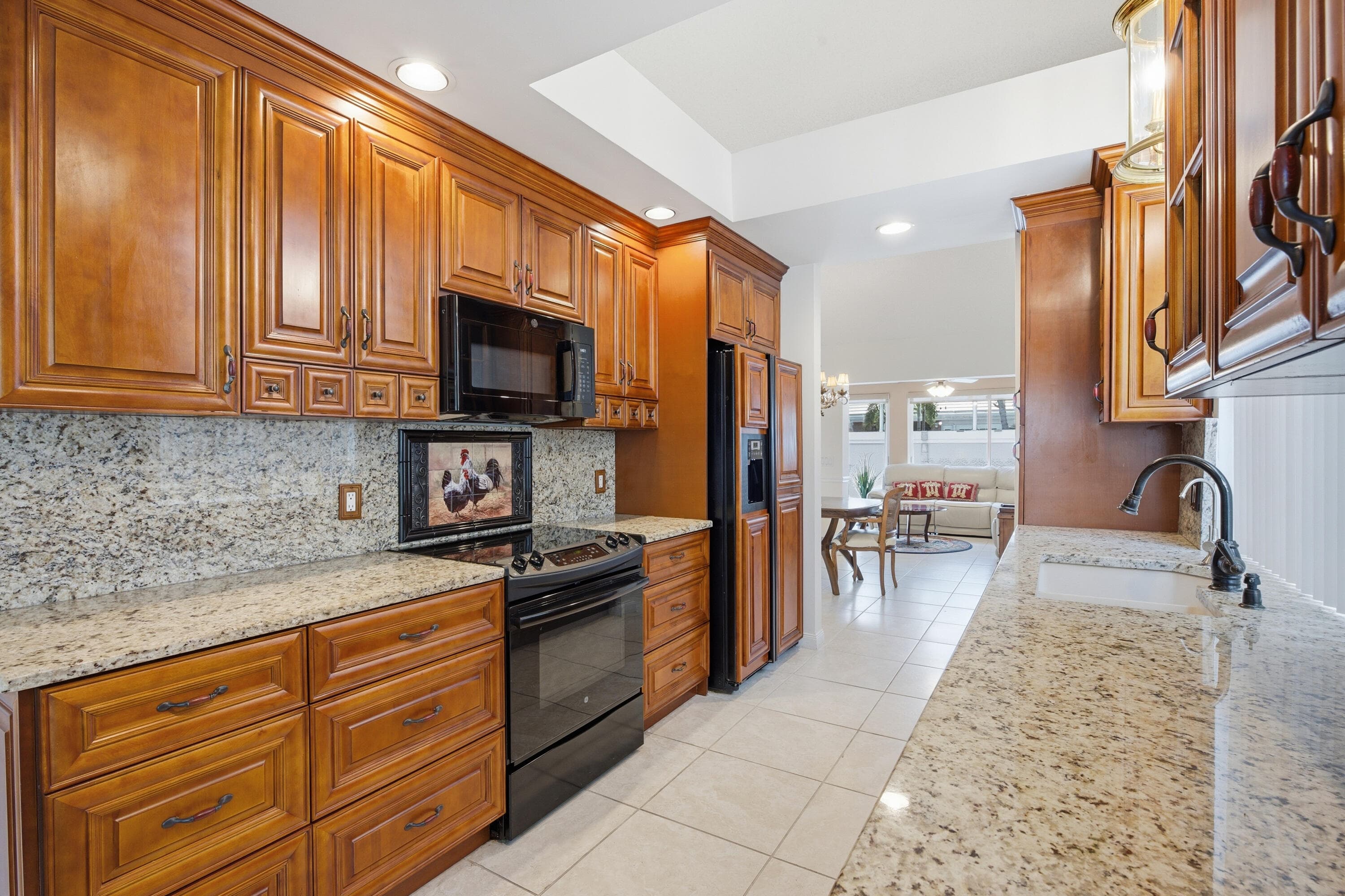 2319 Saratoga Bay Drive, West Palm Beach, FL 33409 — photo 12 of 32