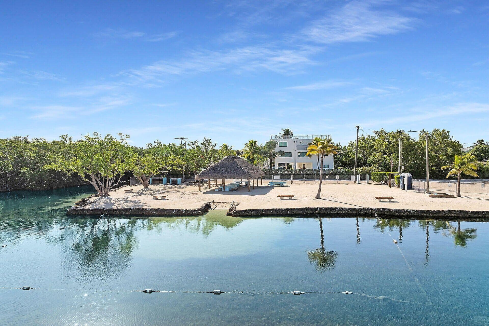 21 Poinciana Drive, Key Largo, FL 33037 — photo 9 of 28