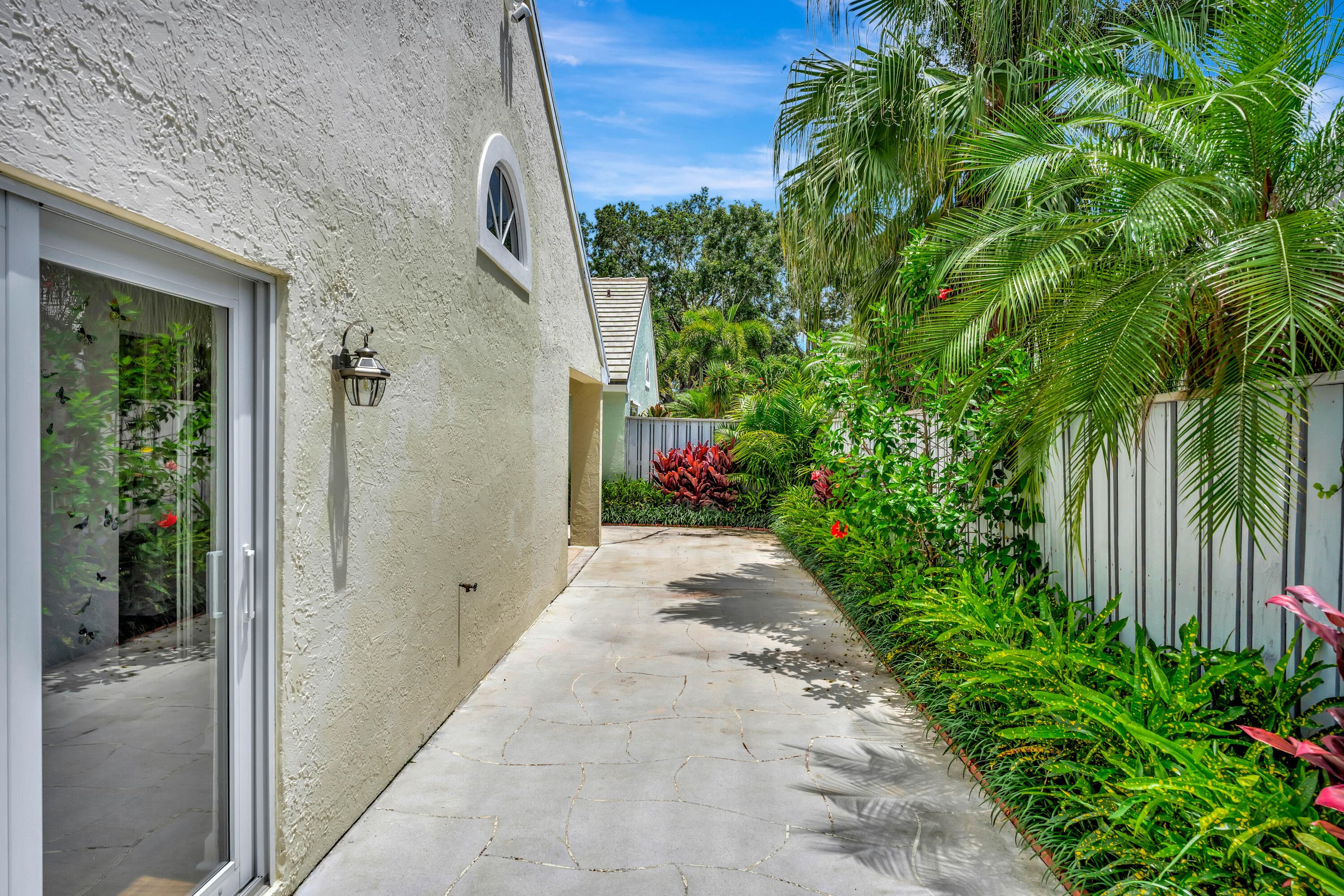 28 Admirals Court, Palm Beach Gardens, FL 33418 — photo 39 of 53