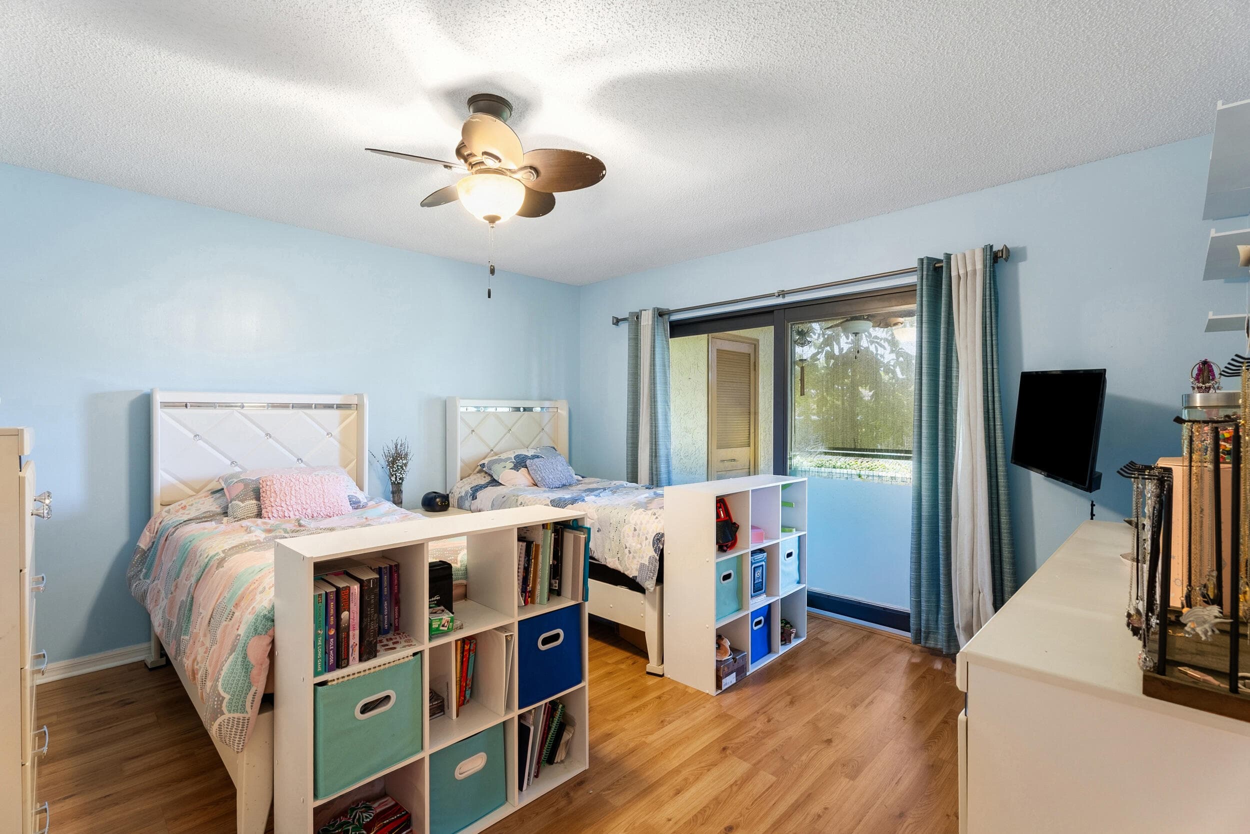 1201 SE Parkview Place G4, Stuart, FL 34994 — photo 15 of 36