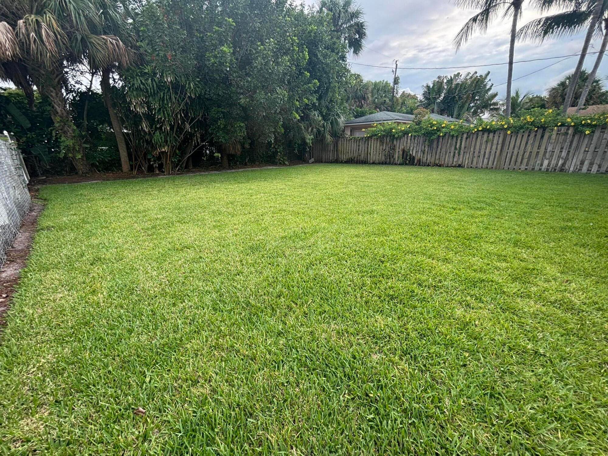 218 Seville Road, West Palm Beach, FL 33405 — photo 14 of 19