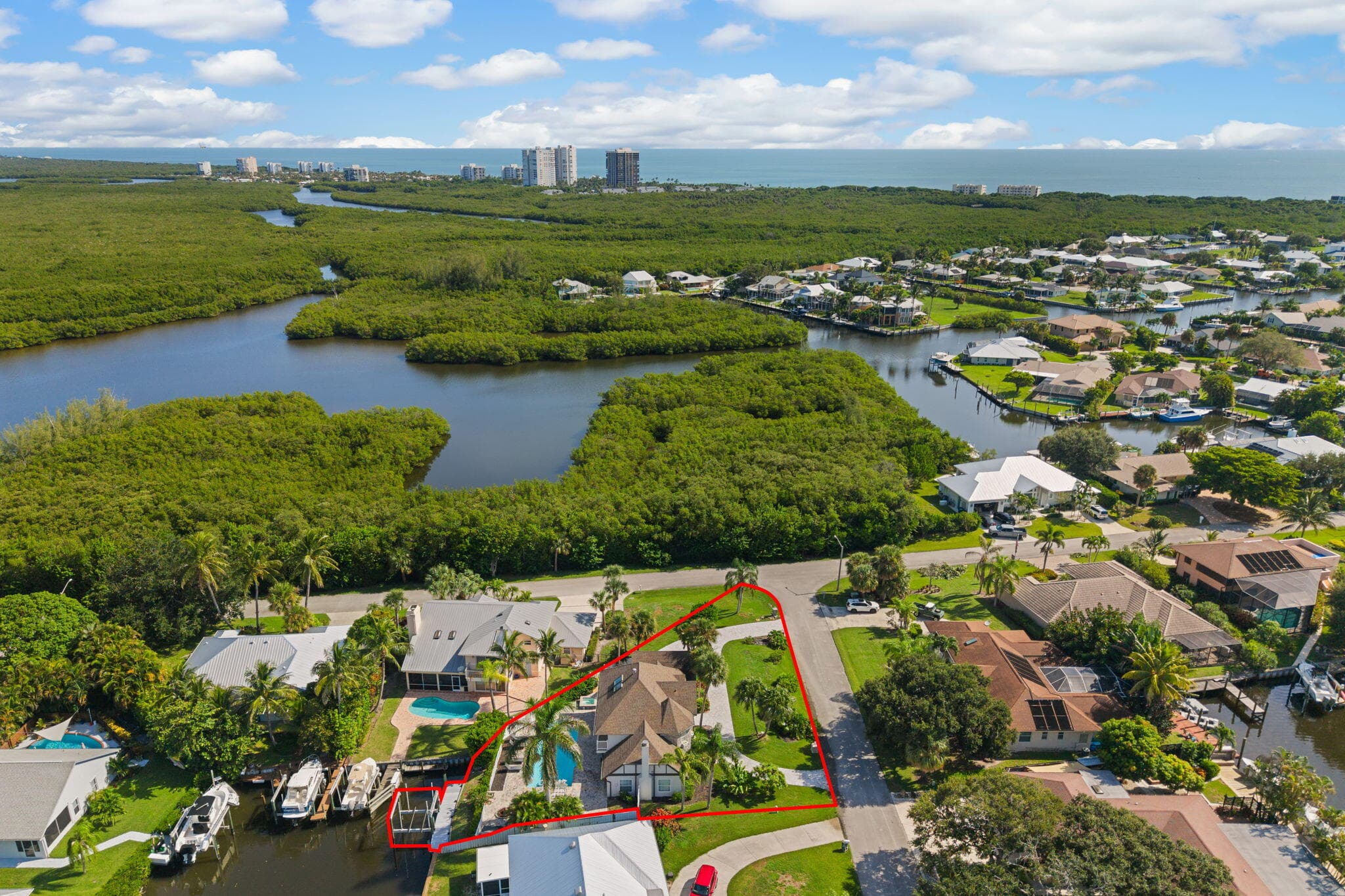 121 Queen Eugenia Court, Hutchinson Island, FL 34949 — photo 5 of 47